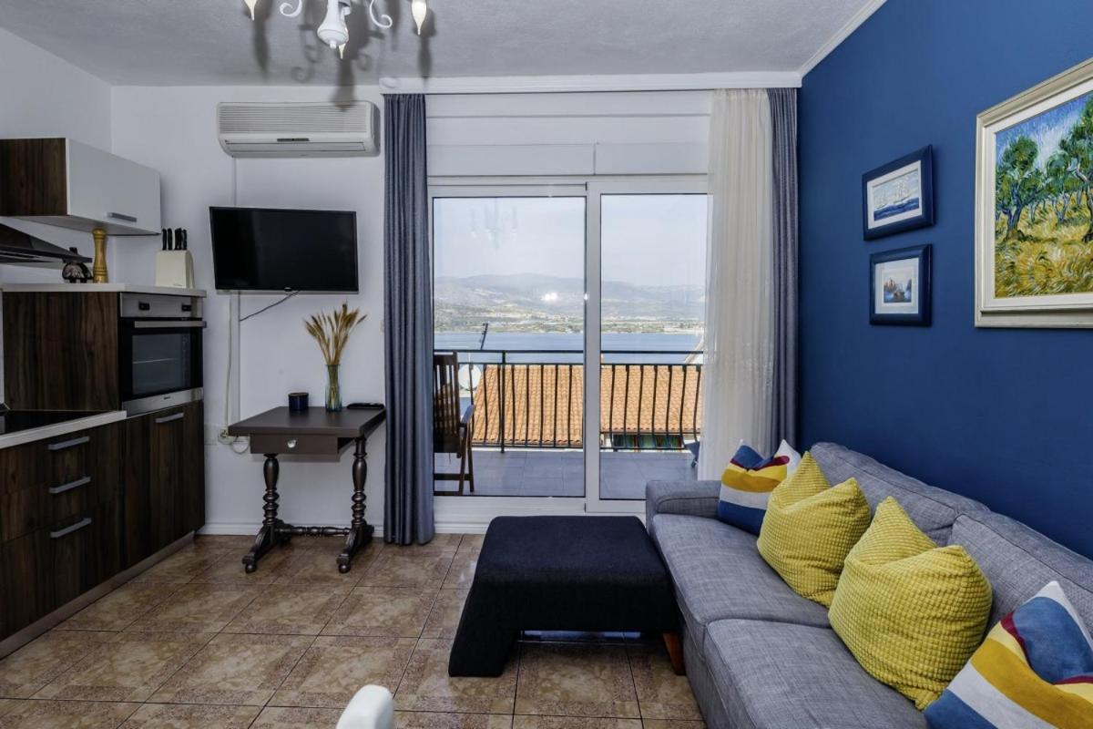 Apartment with Sea View