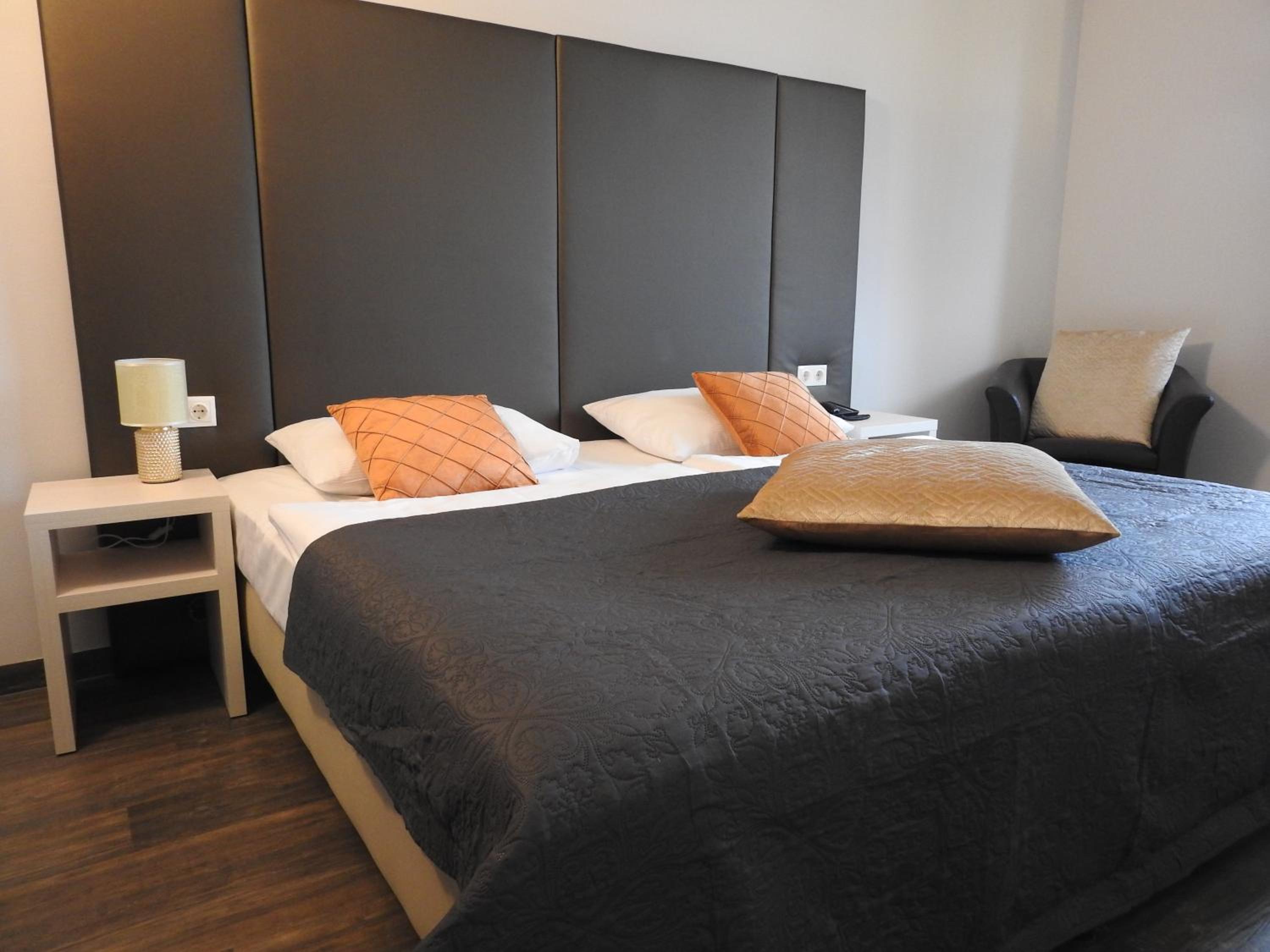 Double Room - Photo 24