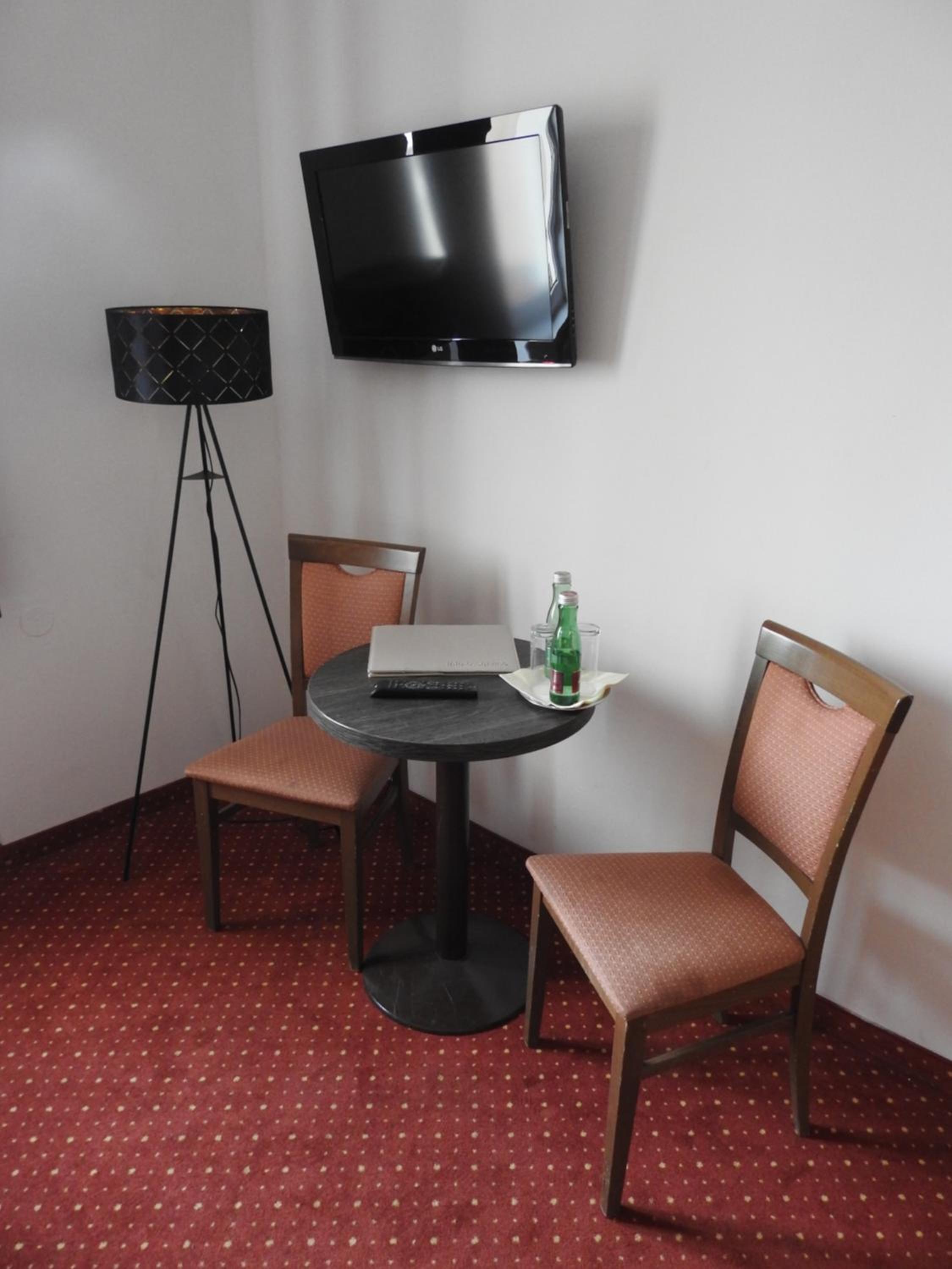 Double Room - Photo 26