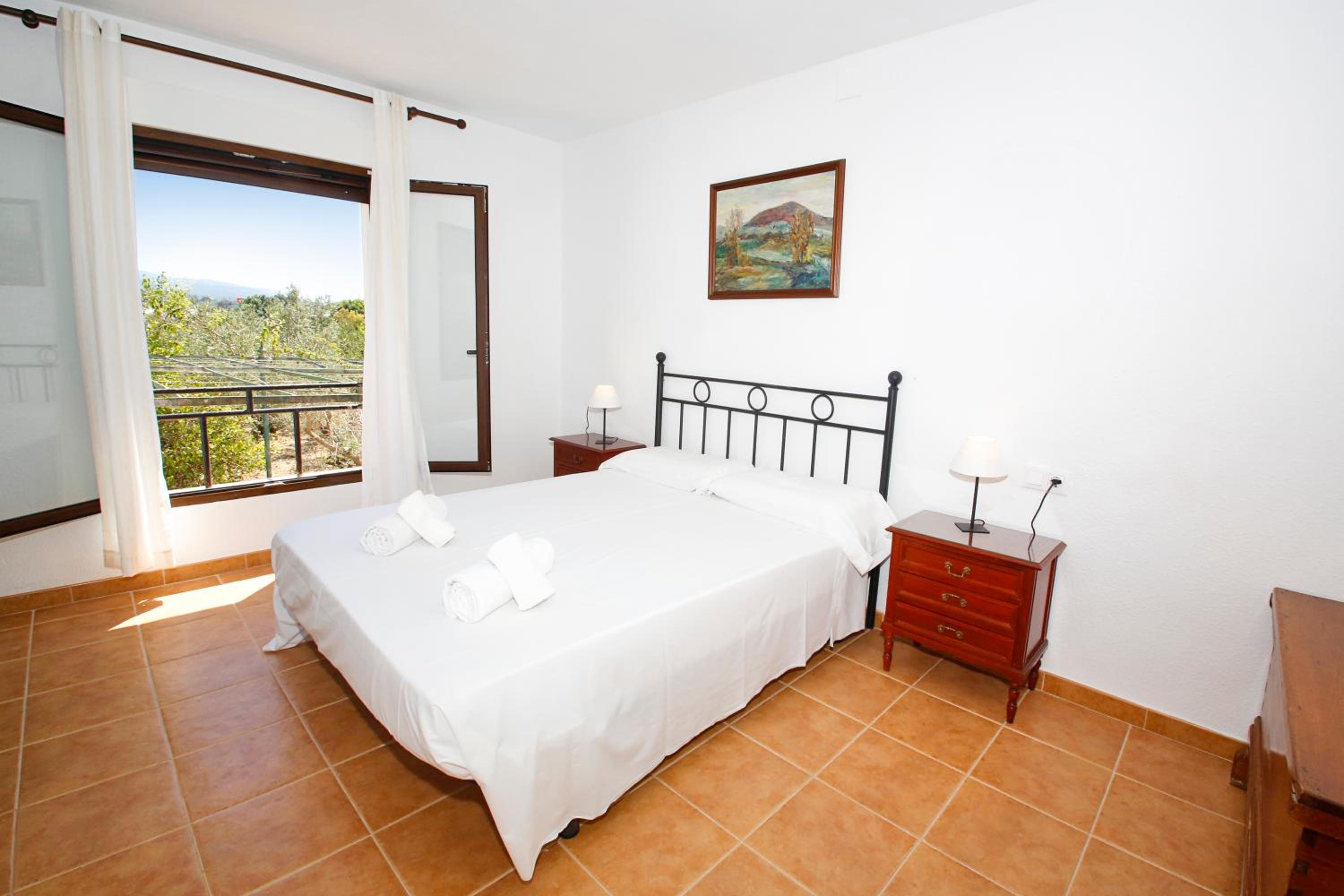 Two-Bedroom House photo 3