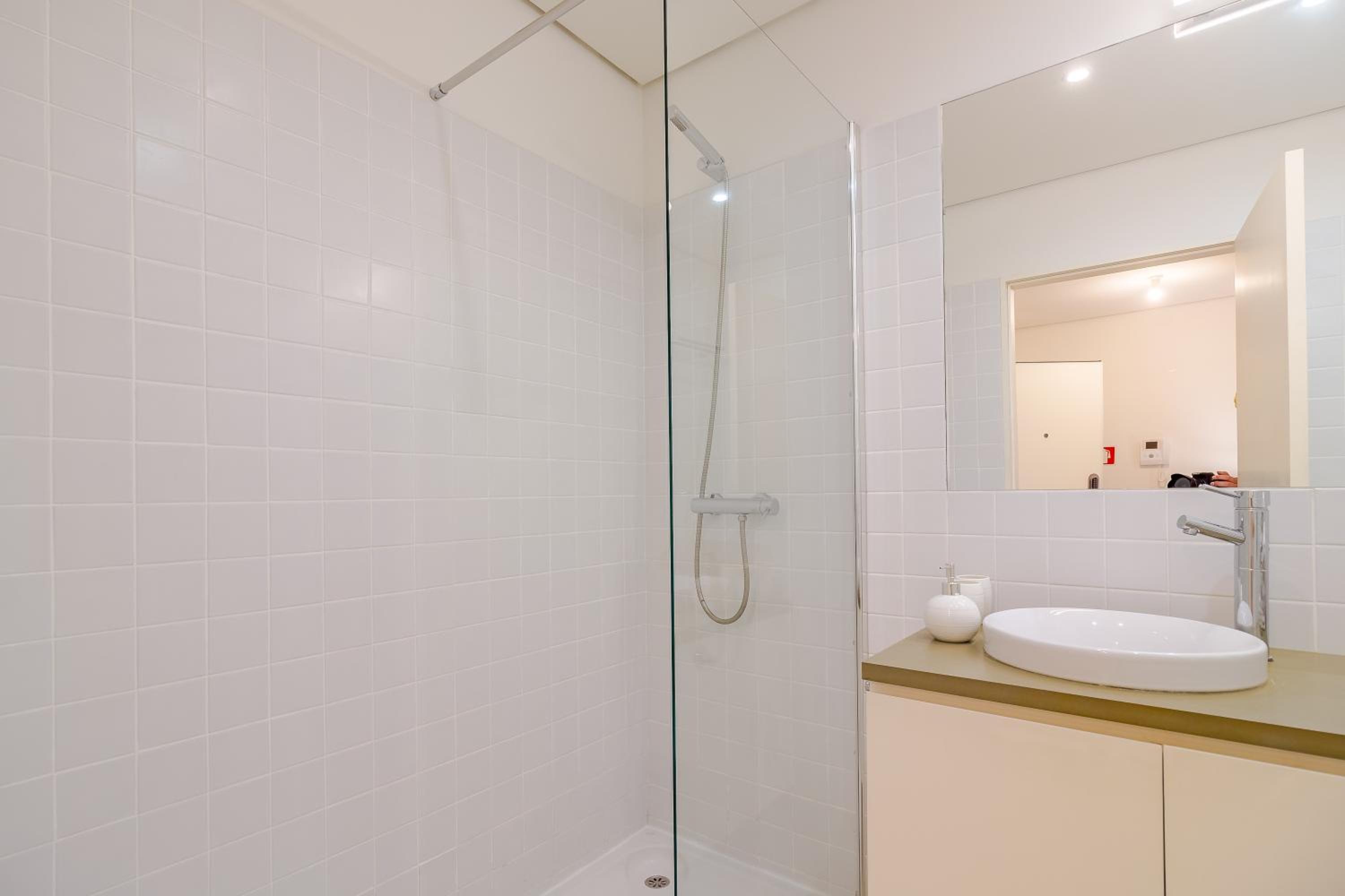 One-Bedroom Apartment - Photo 6