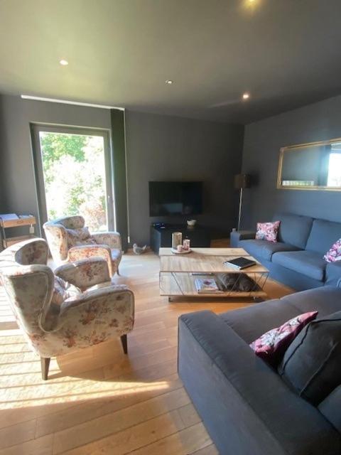 Four-Bedroom House photo 1