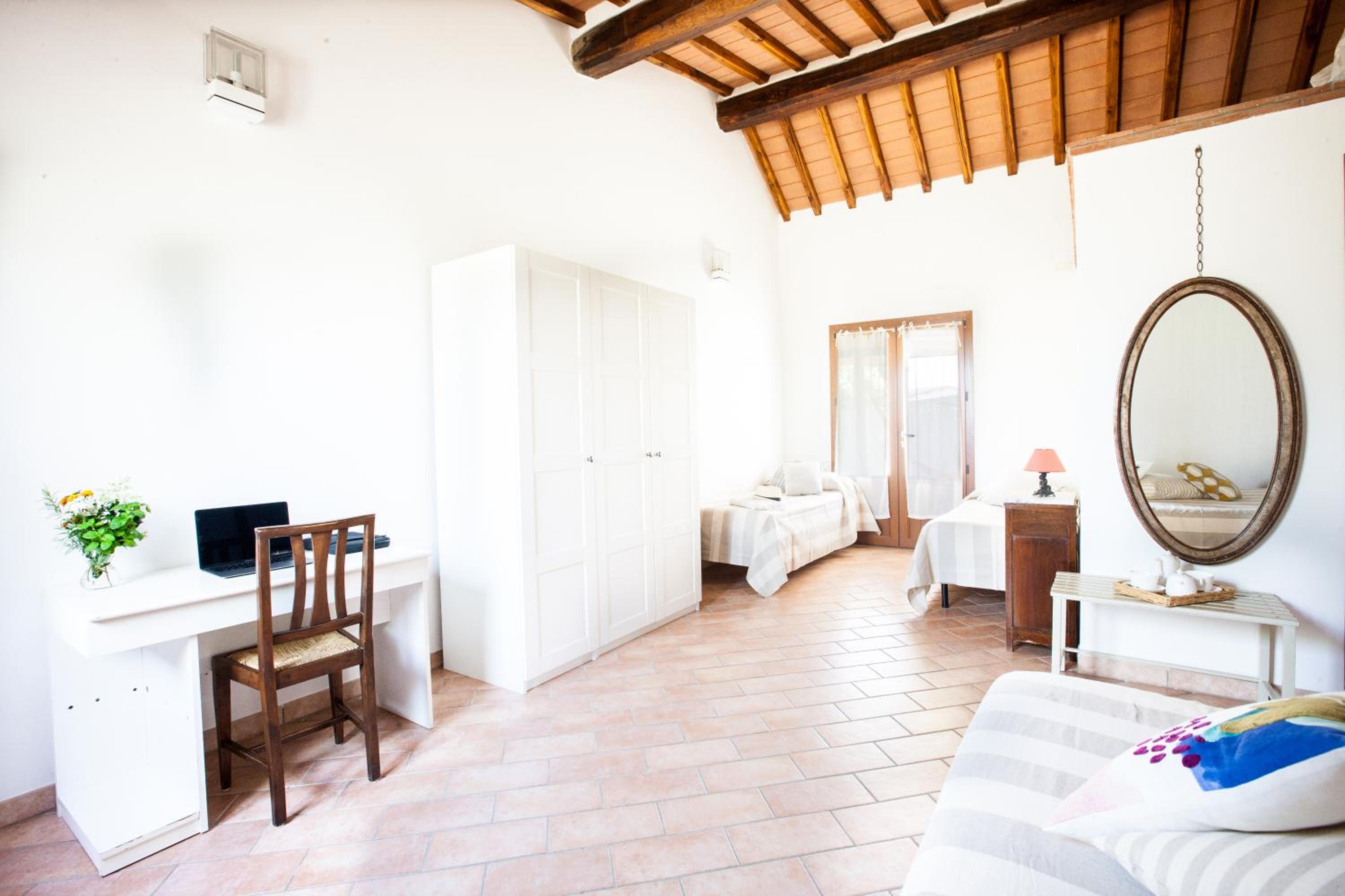 One-Bedroom House photo 3
