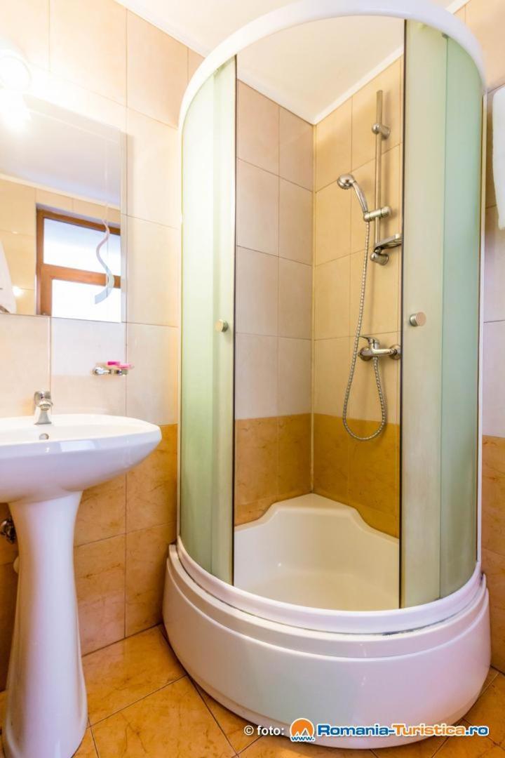 Comfort Triple Room with Shower photo 2