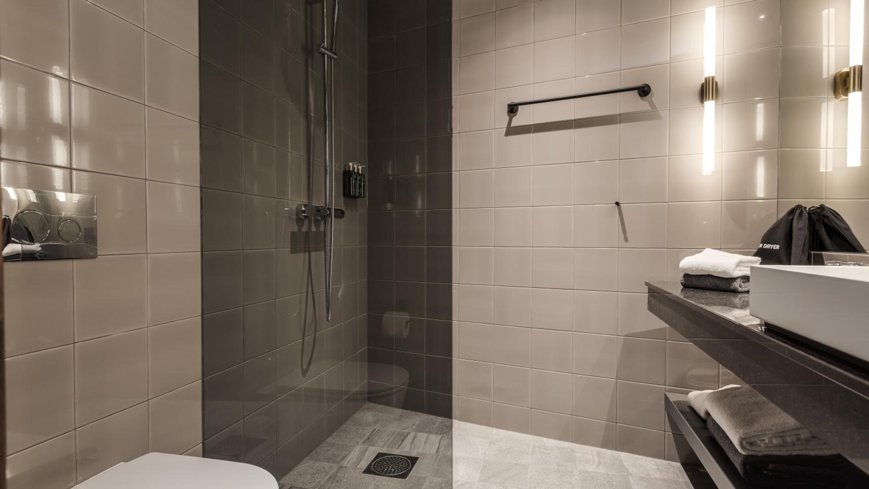 Compact Room - Photo 2