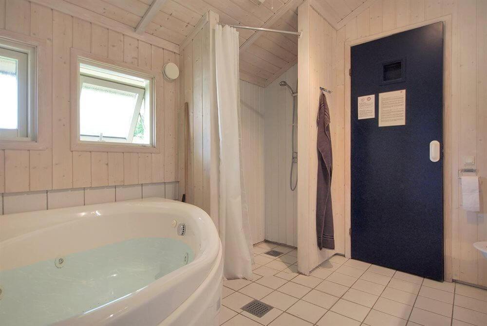 Three-Bedroom House photo 2