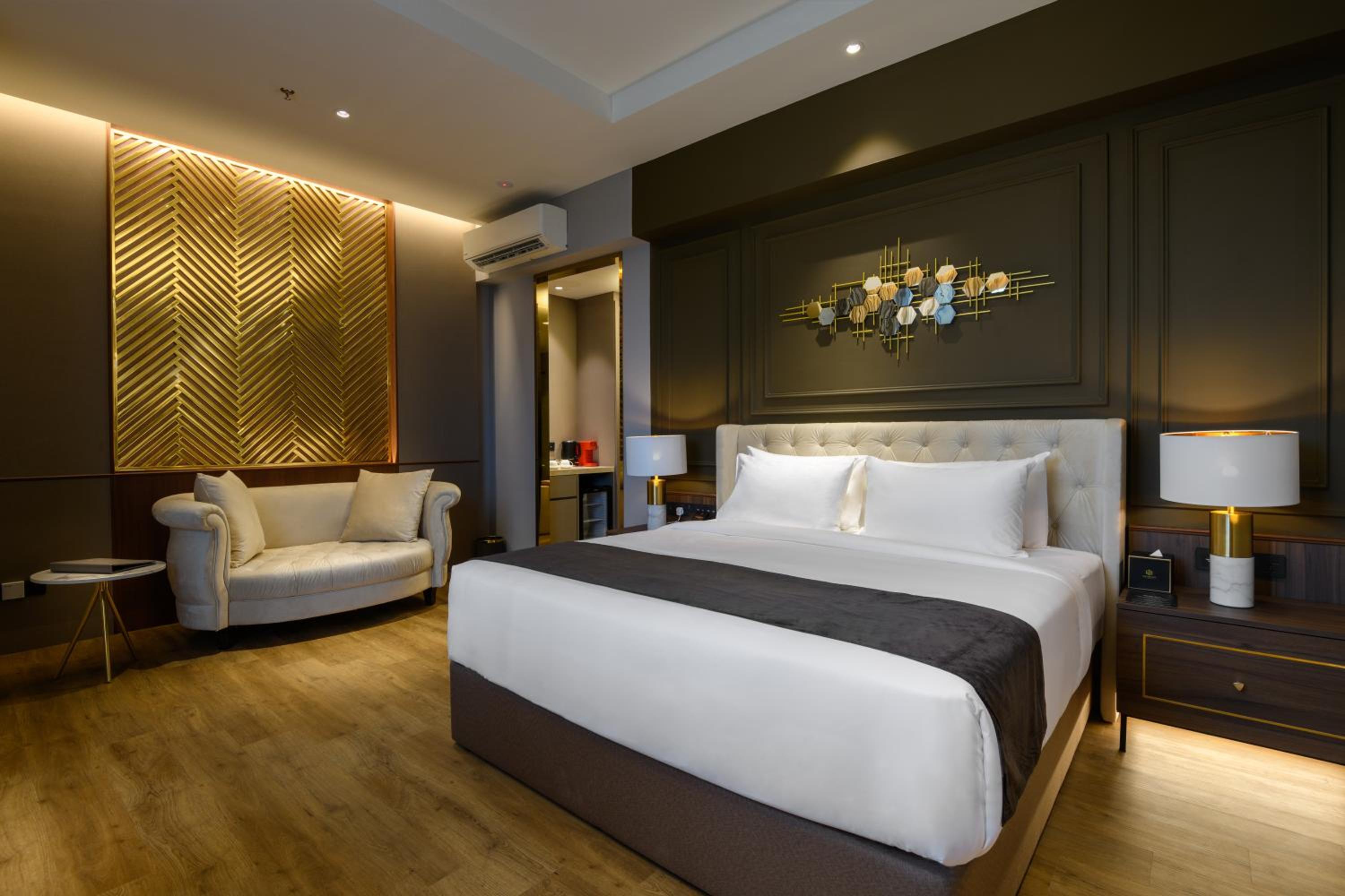 Luxury Room