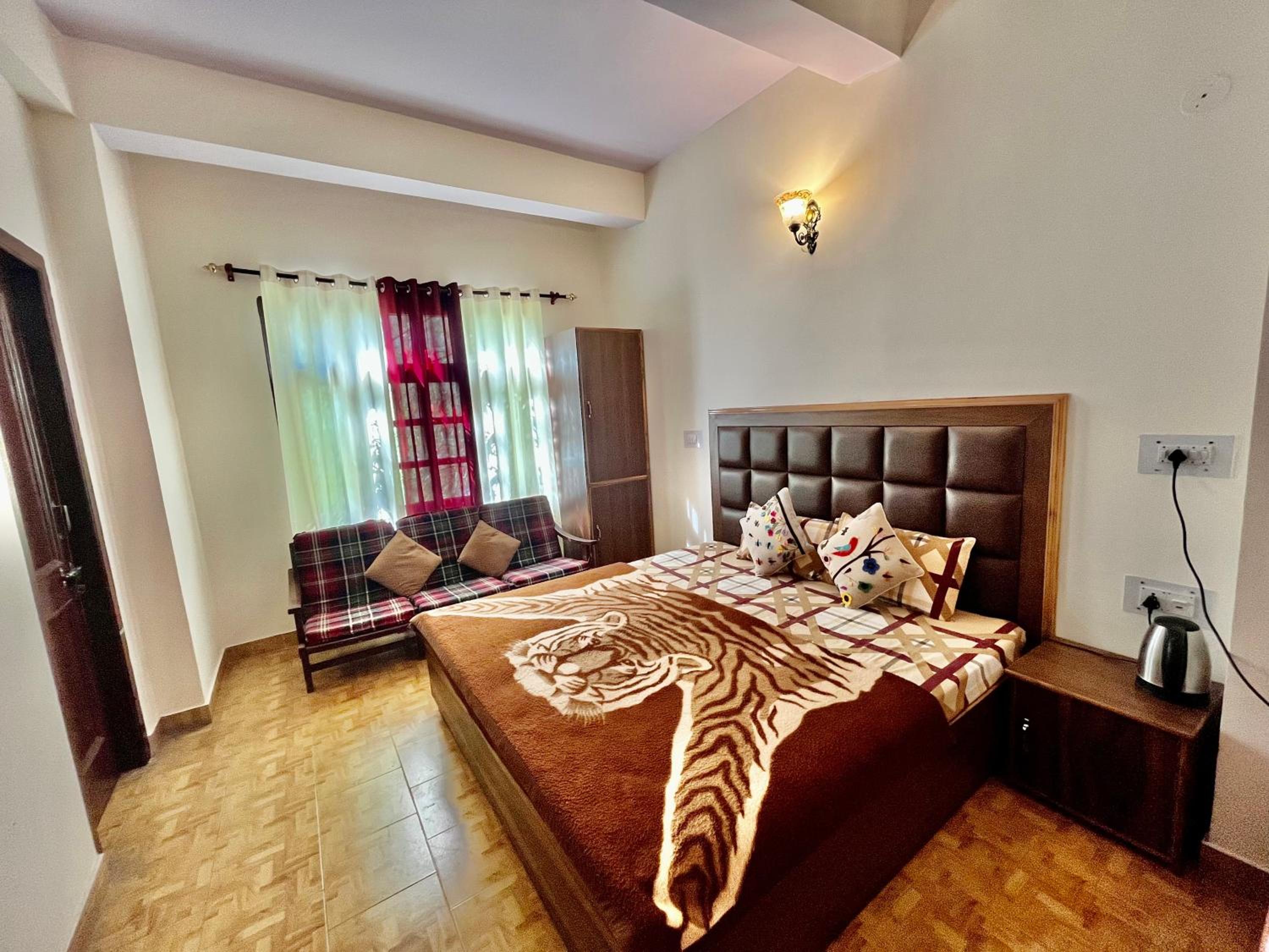 Deluxe Family Suite