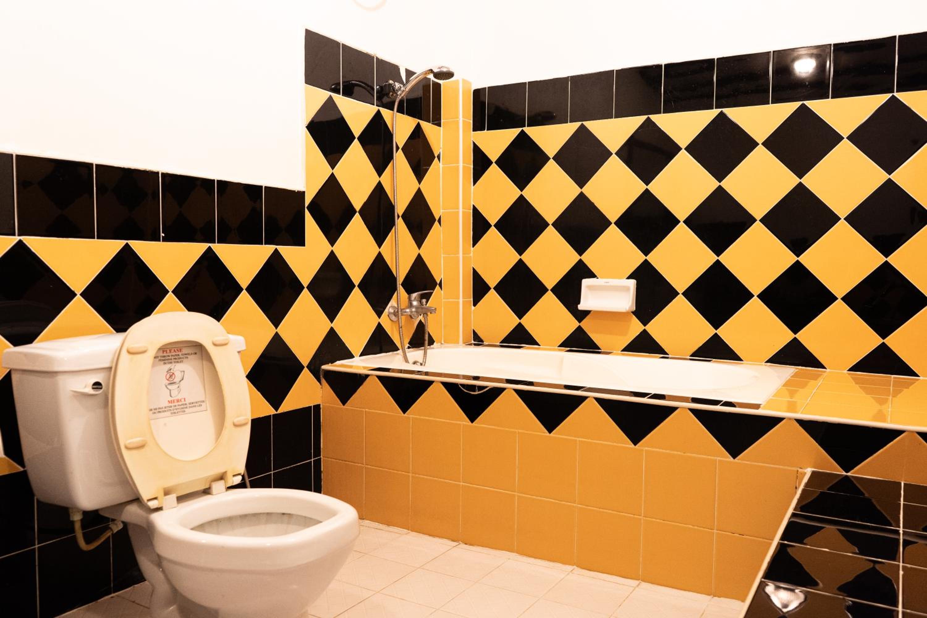 Standard Quadruple Room - Photo 4