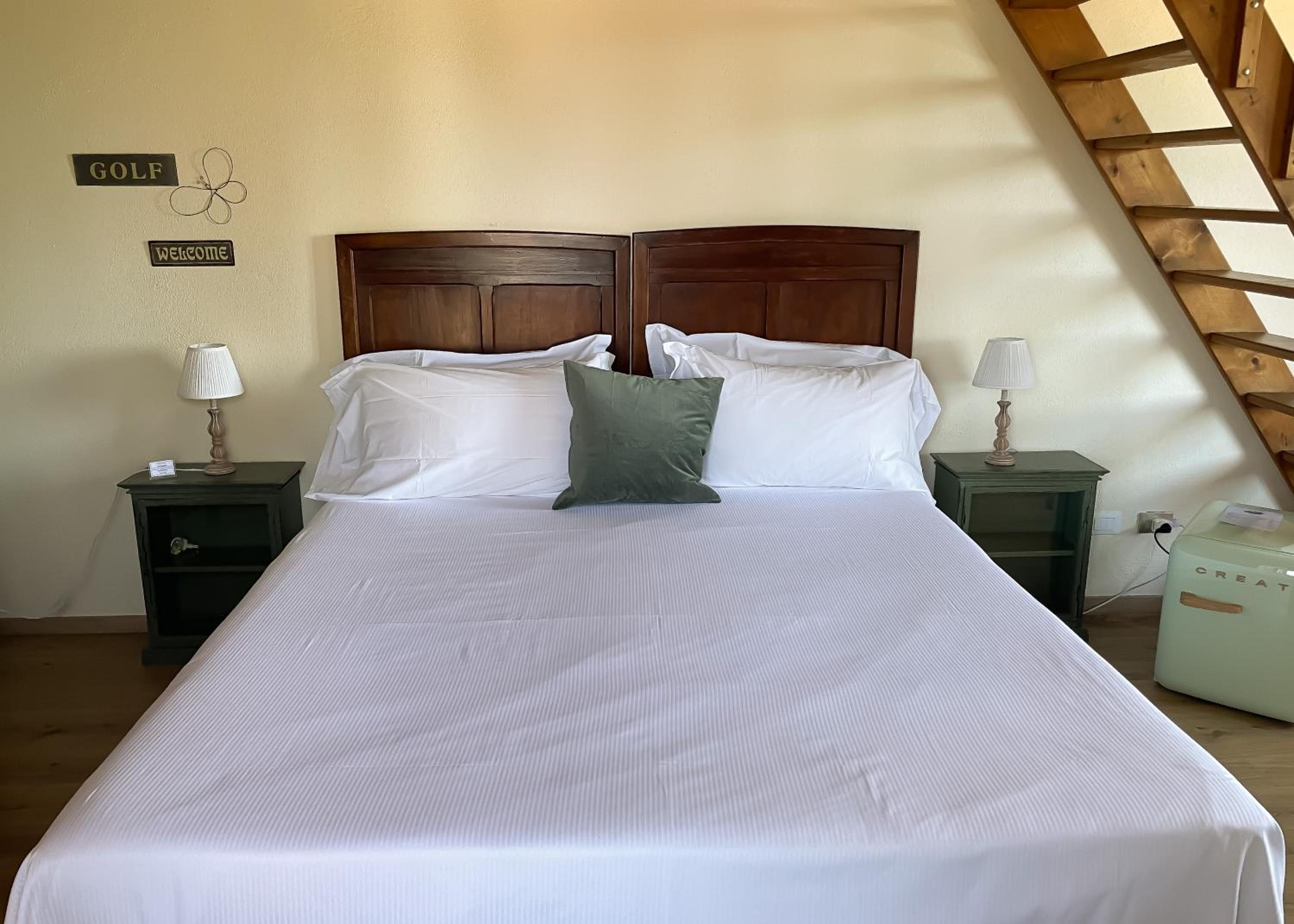 Double or Twin Room - Photo 2