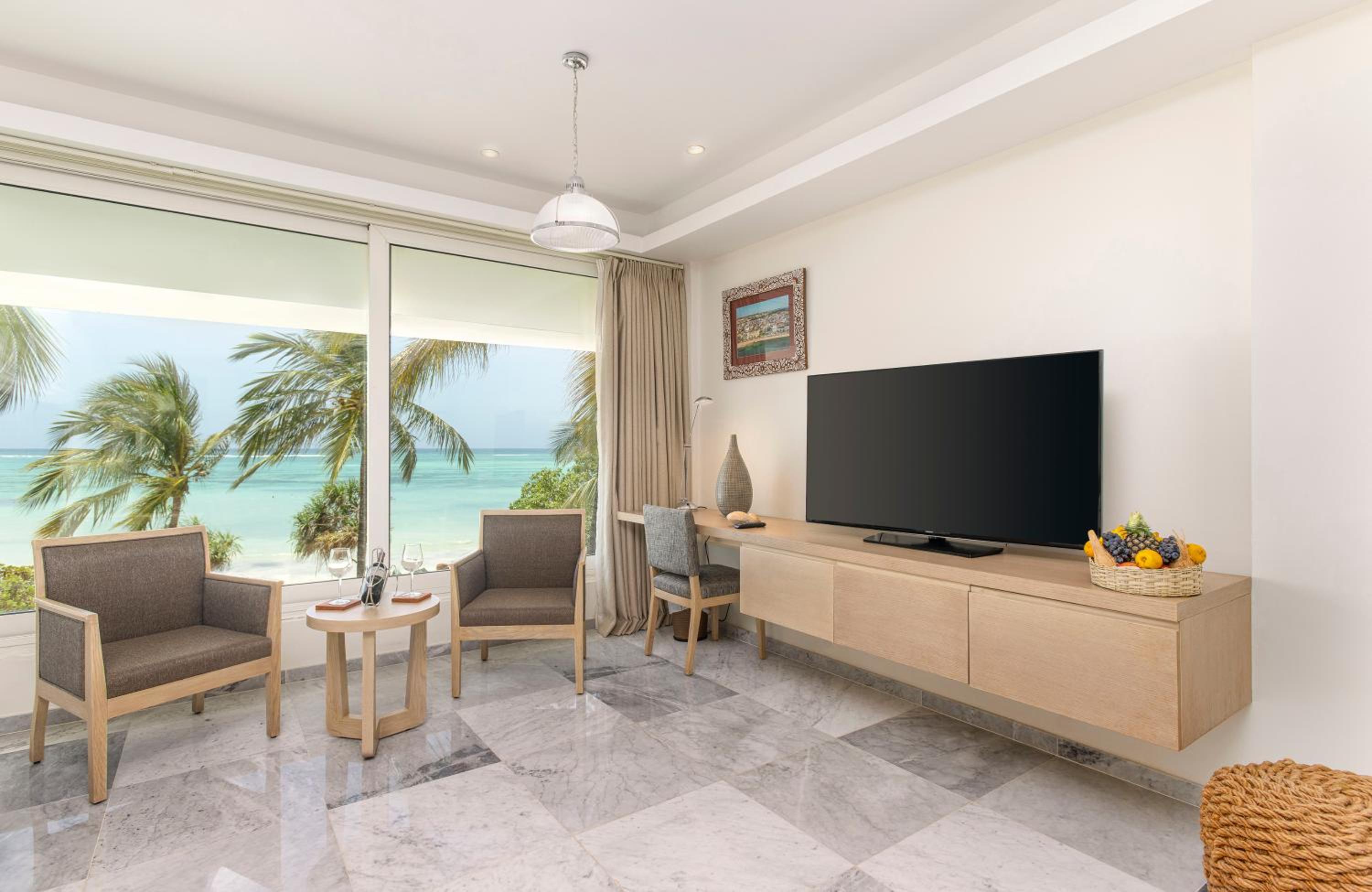 The Level Beach Room - Photo 4