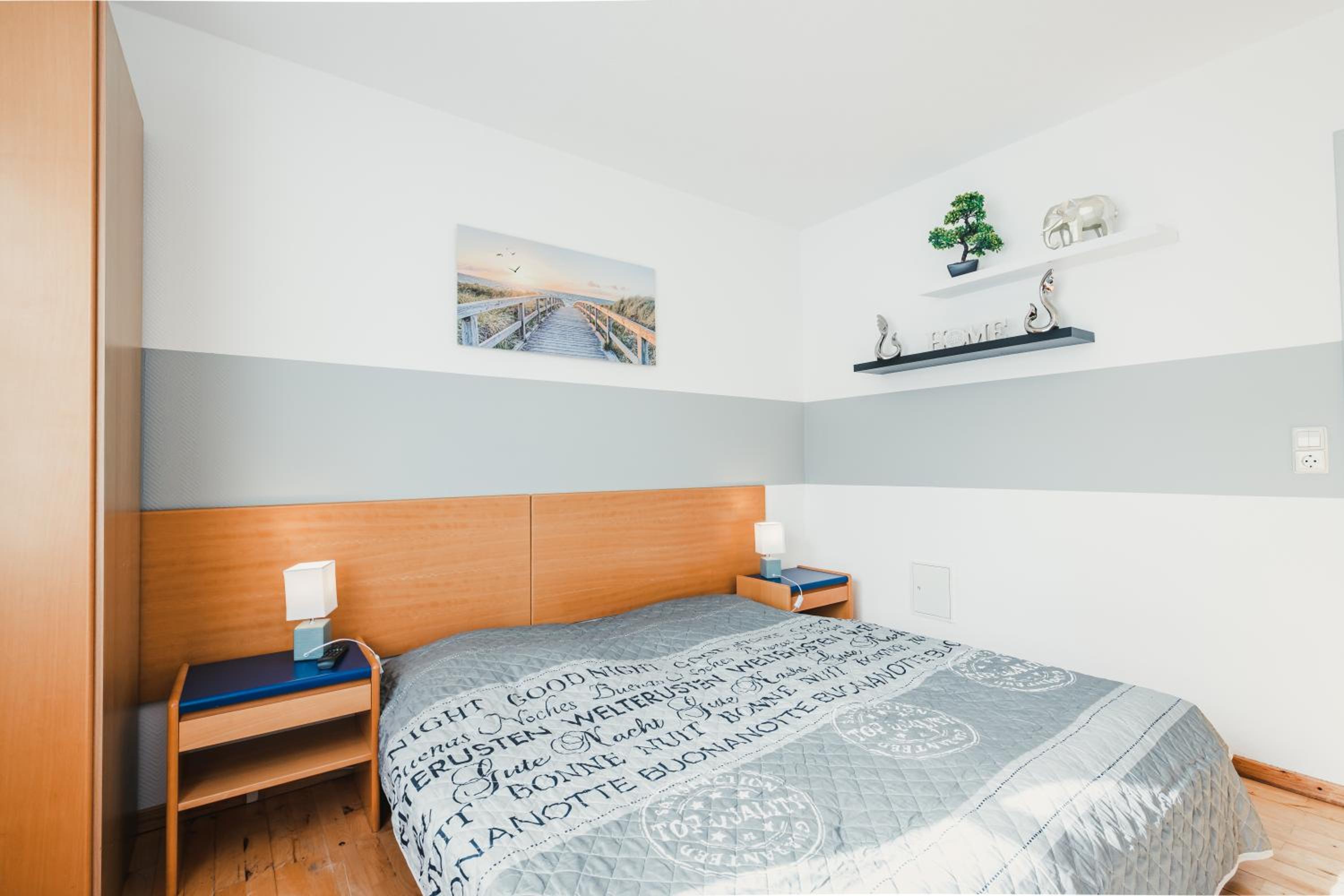 One-Bedroom Apartment photo 2