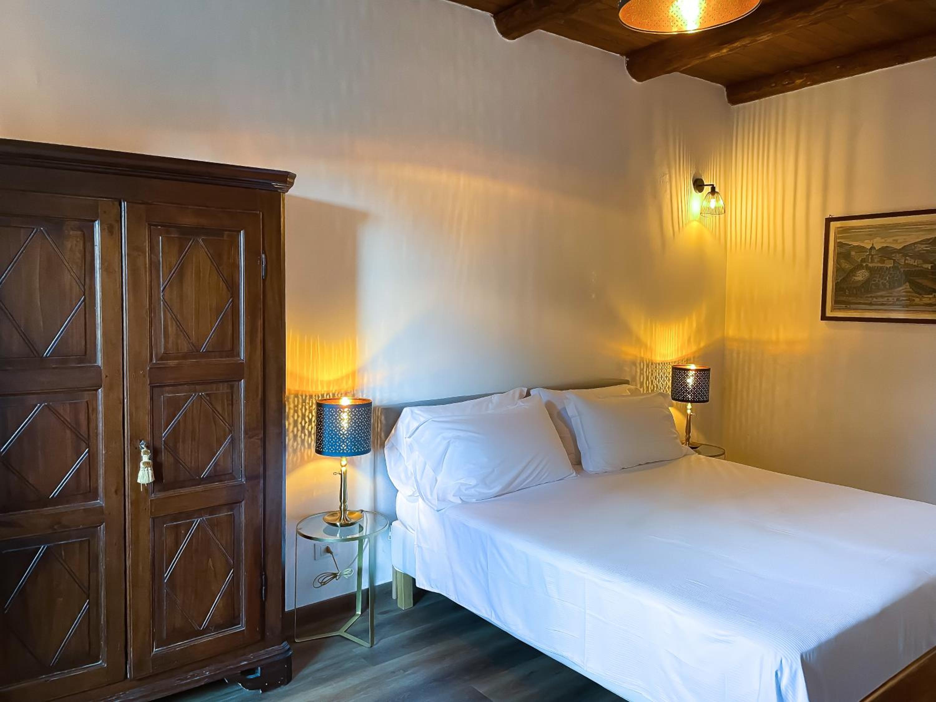 Two-Bedroom Suite - Photo 9
