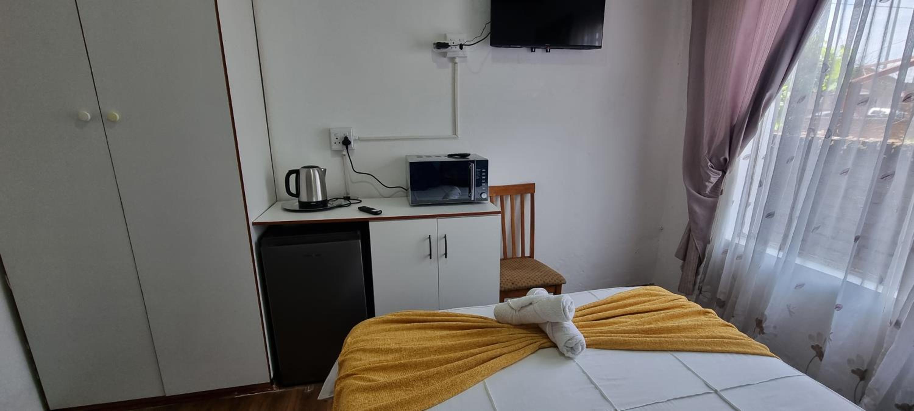 Budget Double Room photo 1