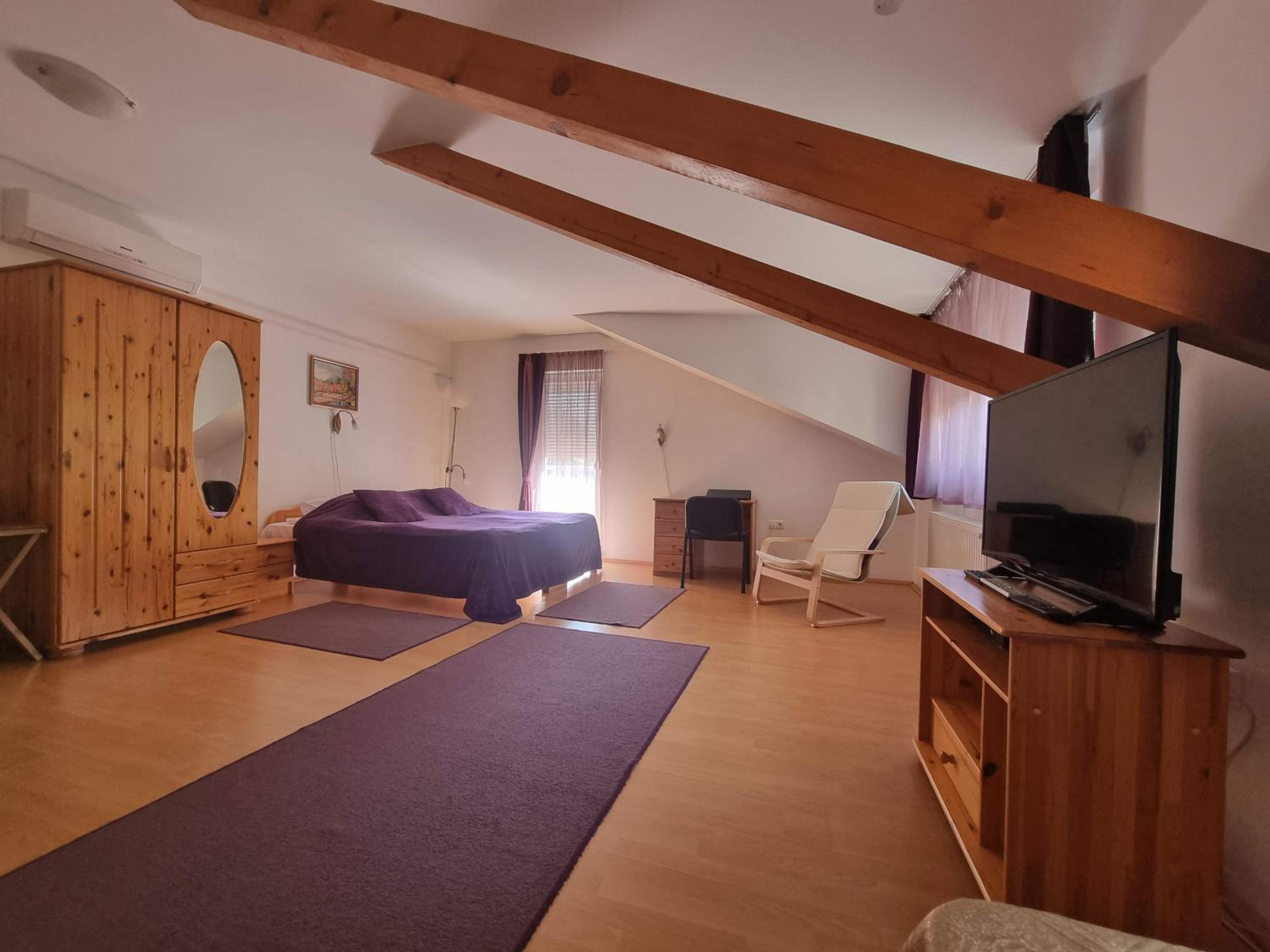 Superior Studio