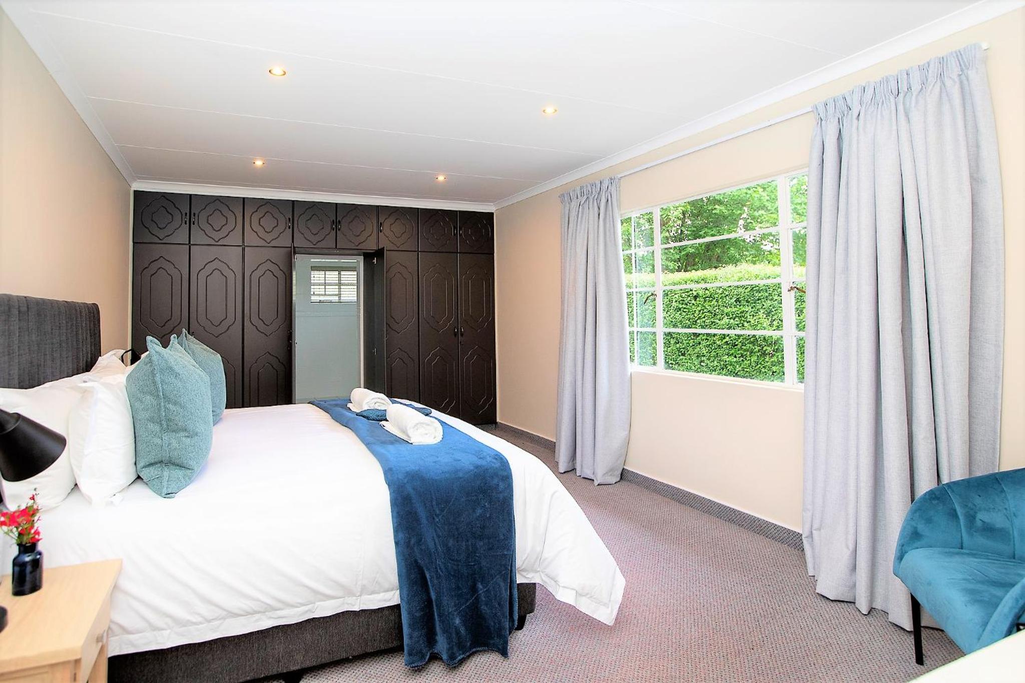 Four-Bedroom House - Photo 40