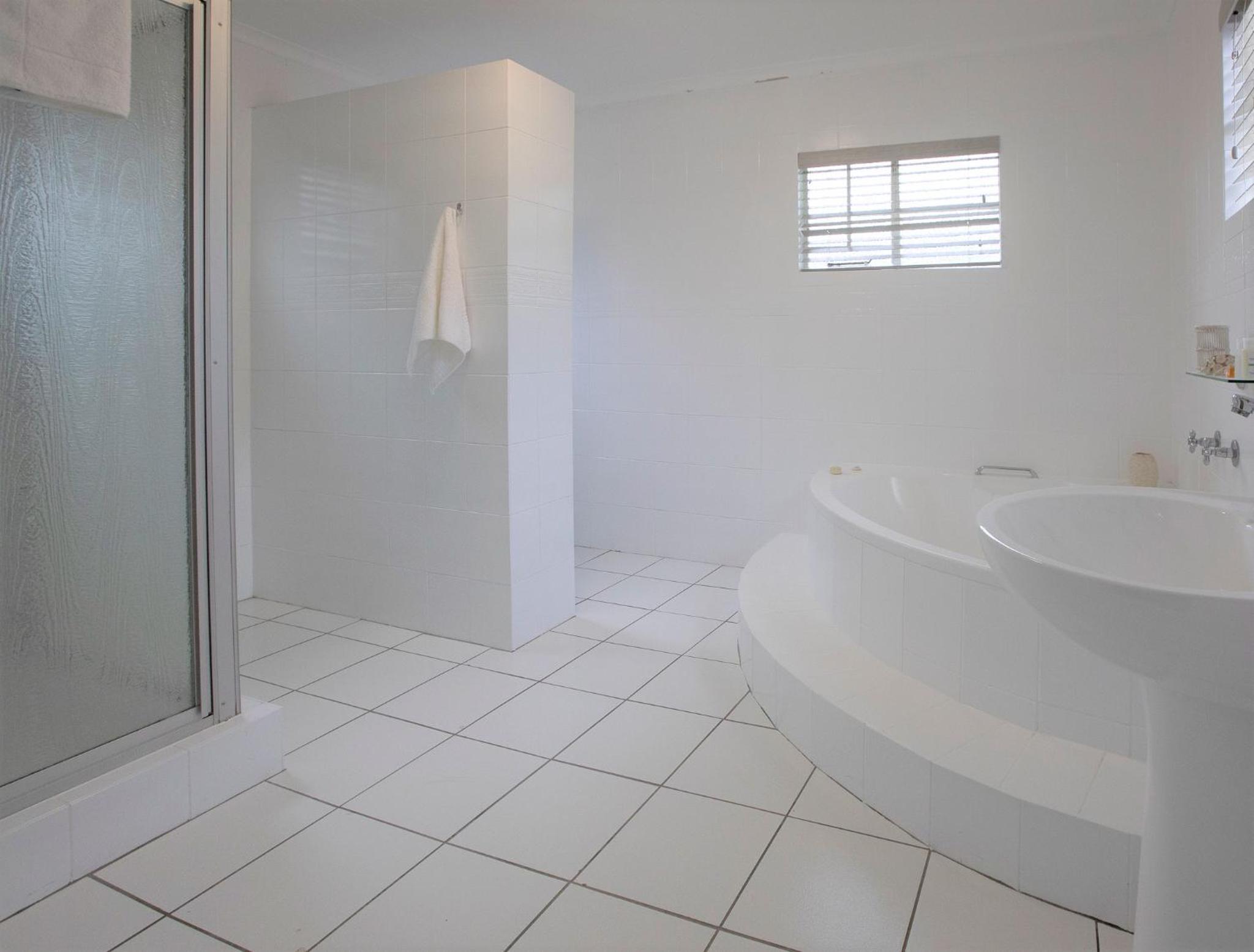 Four-Bedroom House - Photo 82