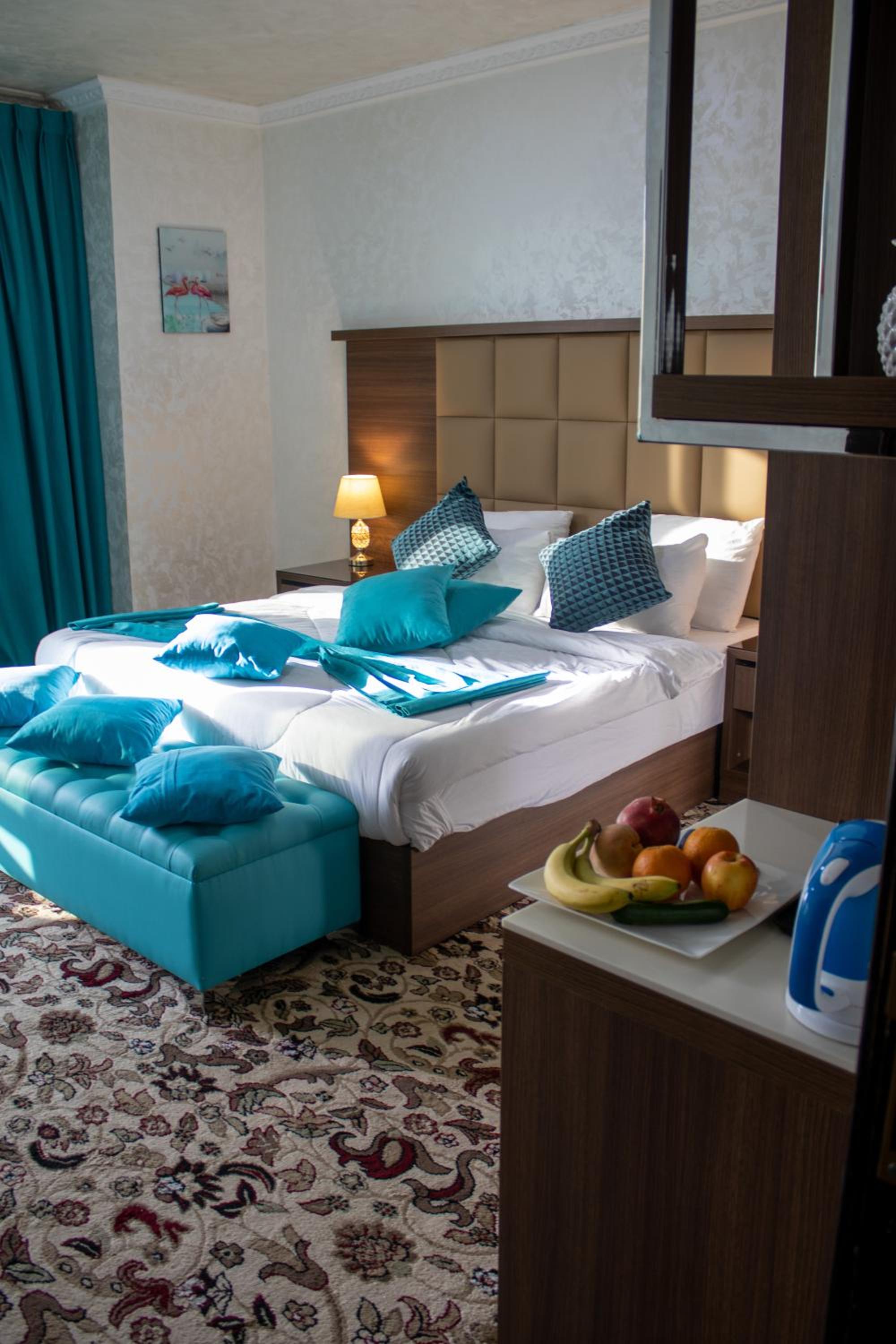 Standard Double Suite