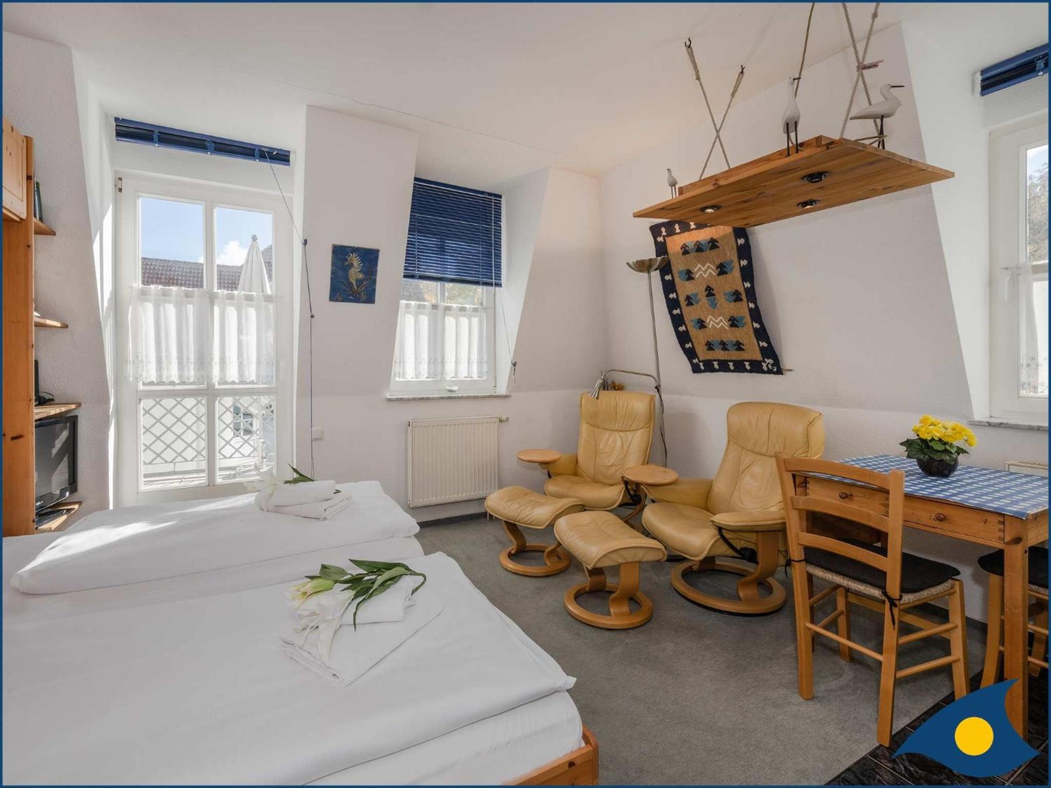 Apartment with Balcony and Terrace photo 1