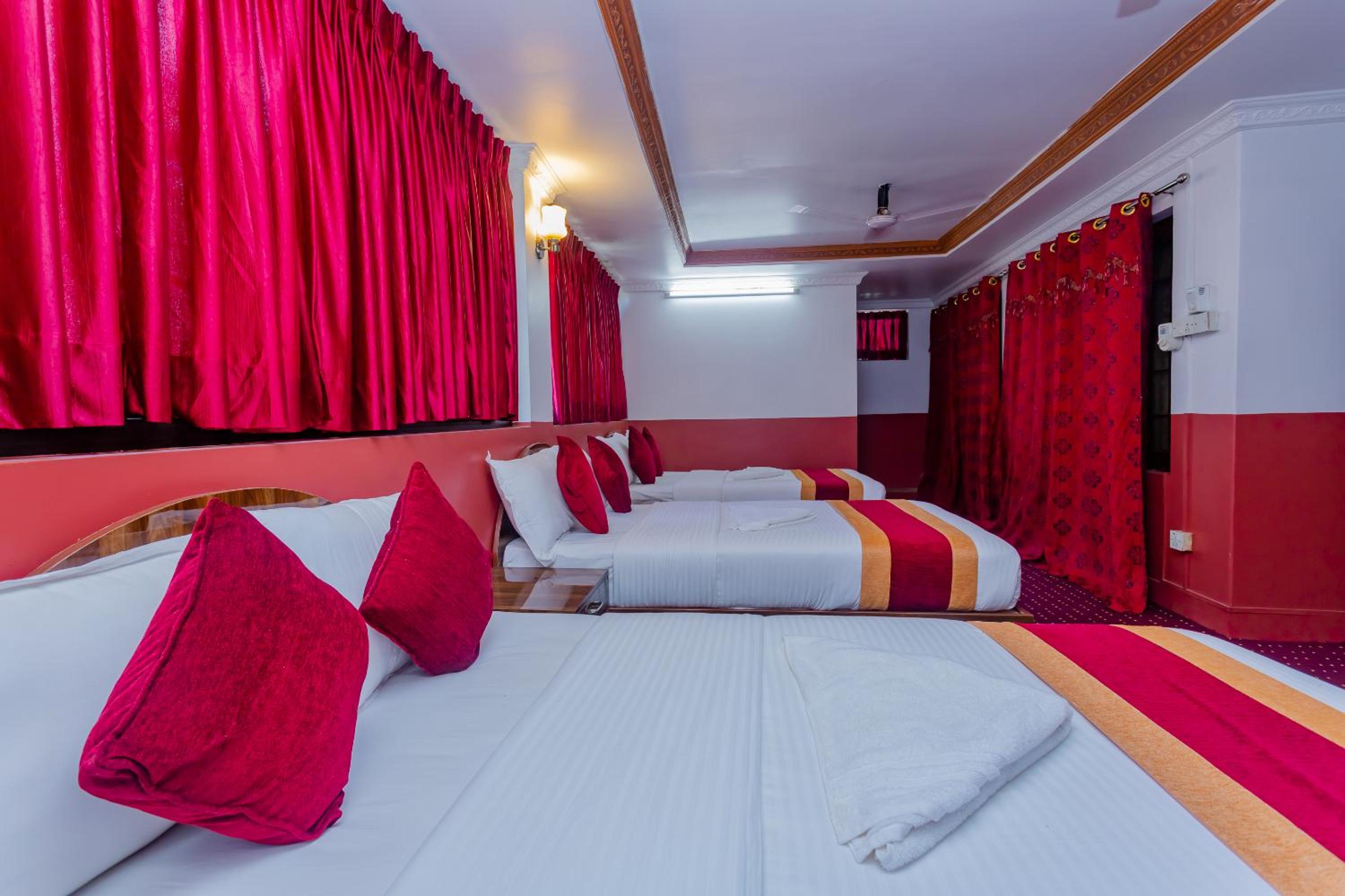 Deluxe Triple Room photo 2