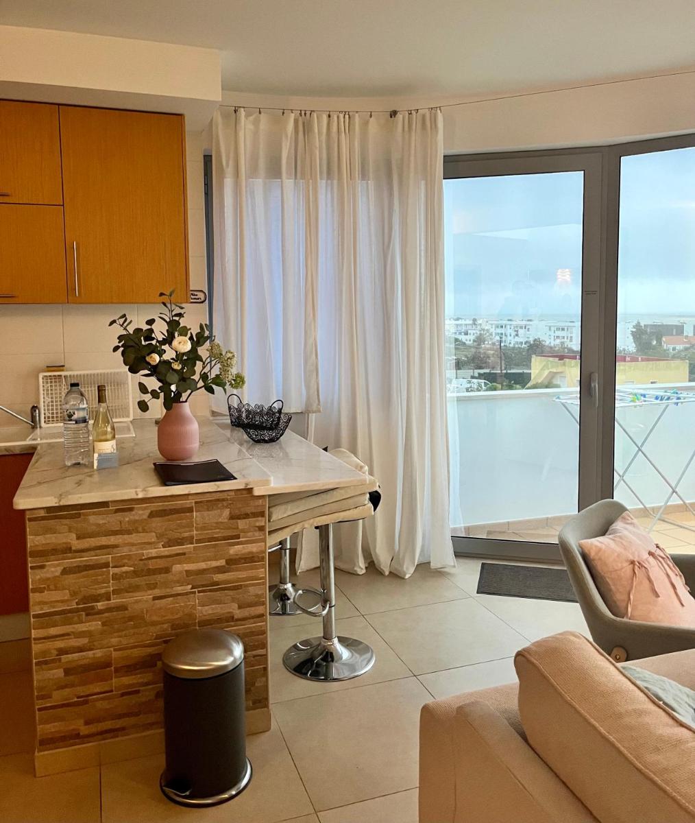 Apartment with Sea View photo 2