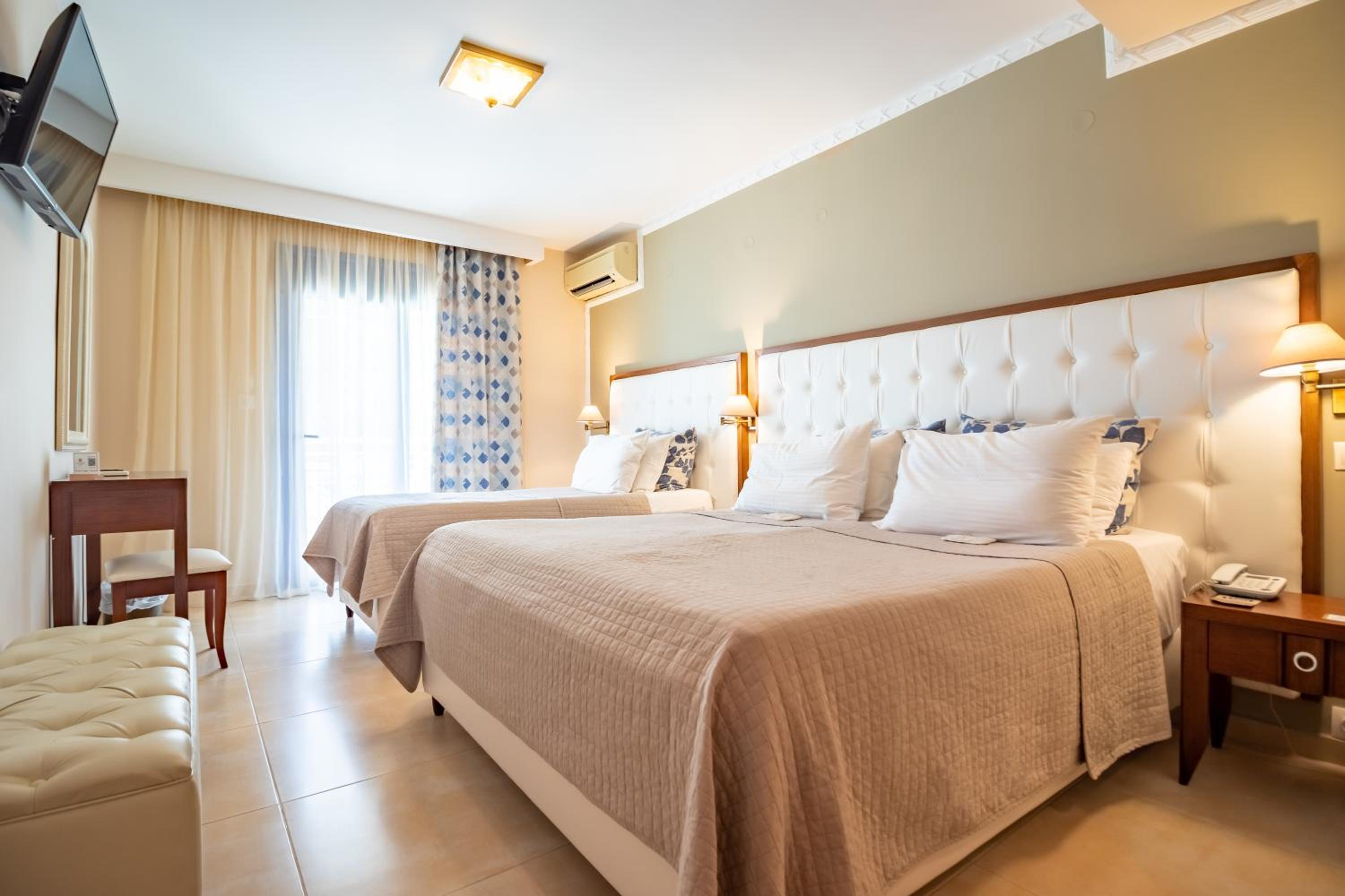 Standard Triple Room - Photo 6