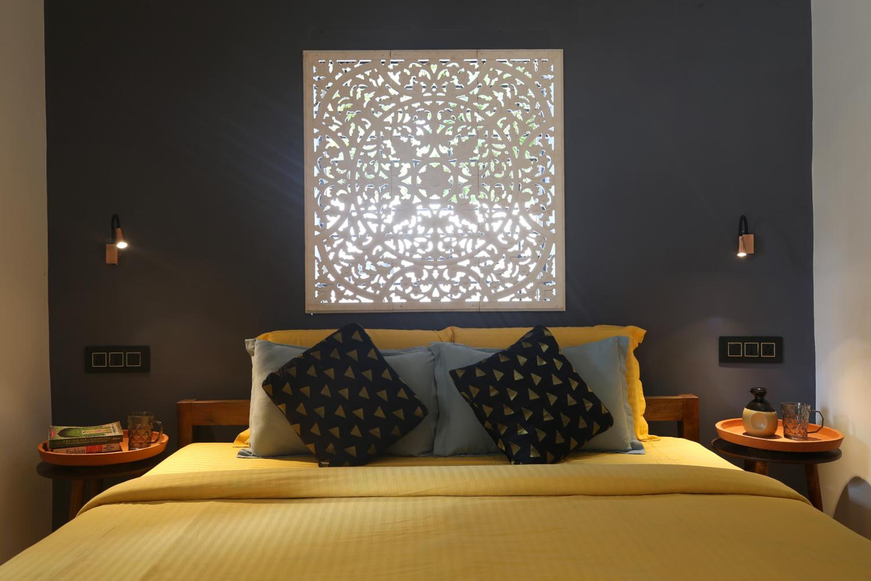 Double Room with Balcony - Photo 12
