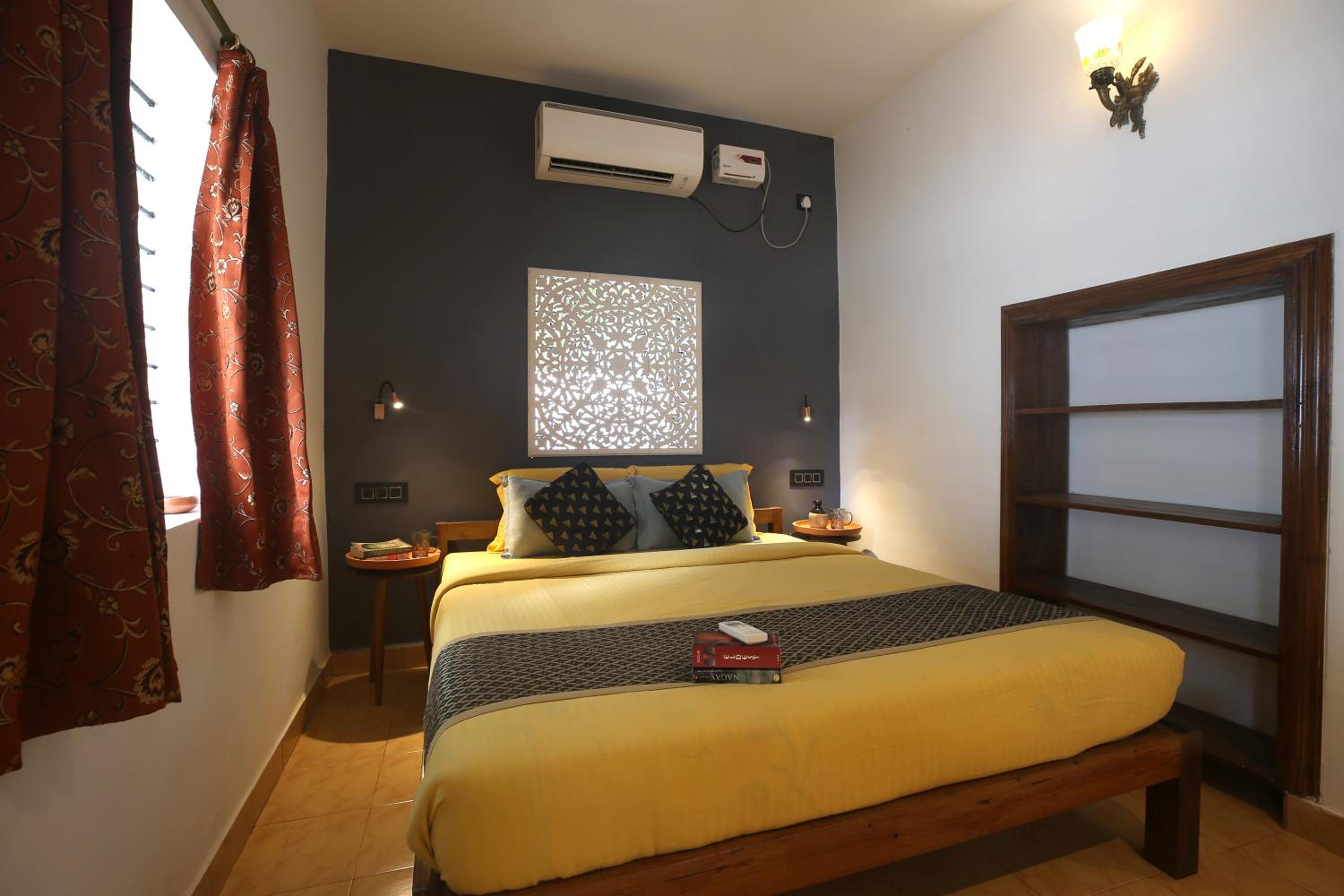 Double Room with Balcony - Photo 1