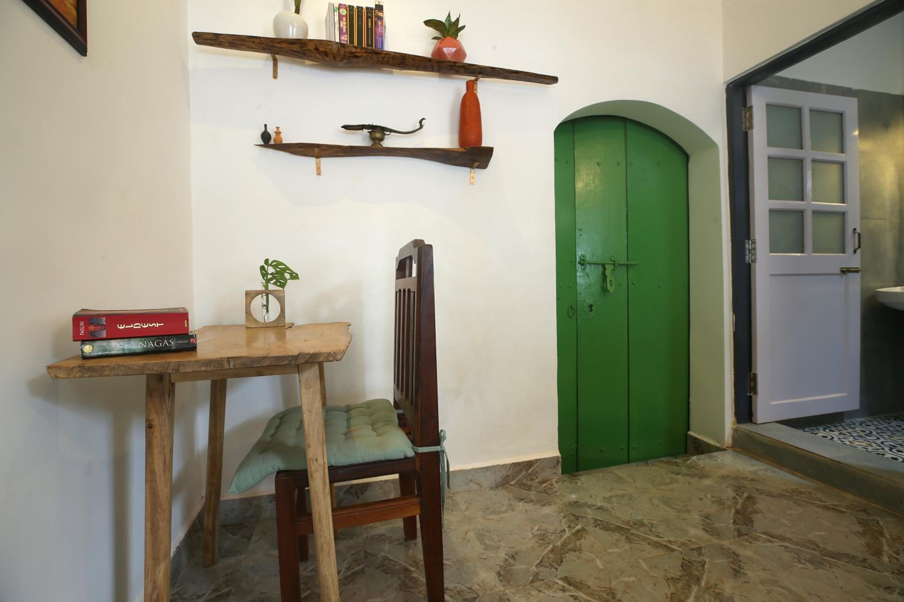 Double Room with Balcony - Photo 2