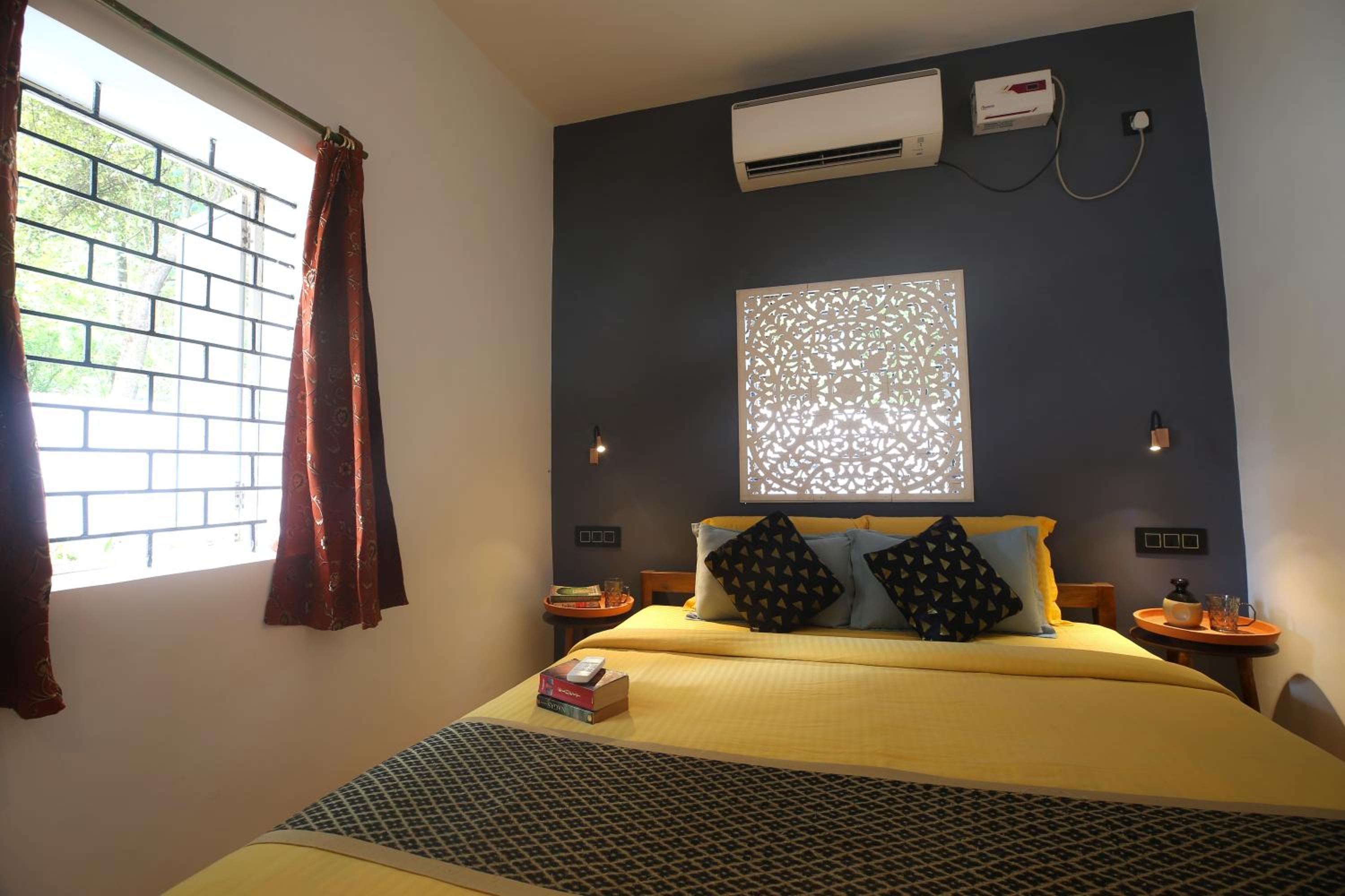 Double Room with Balcony - Photo 7