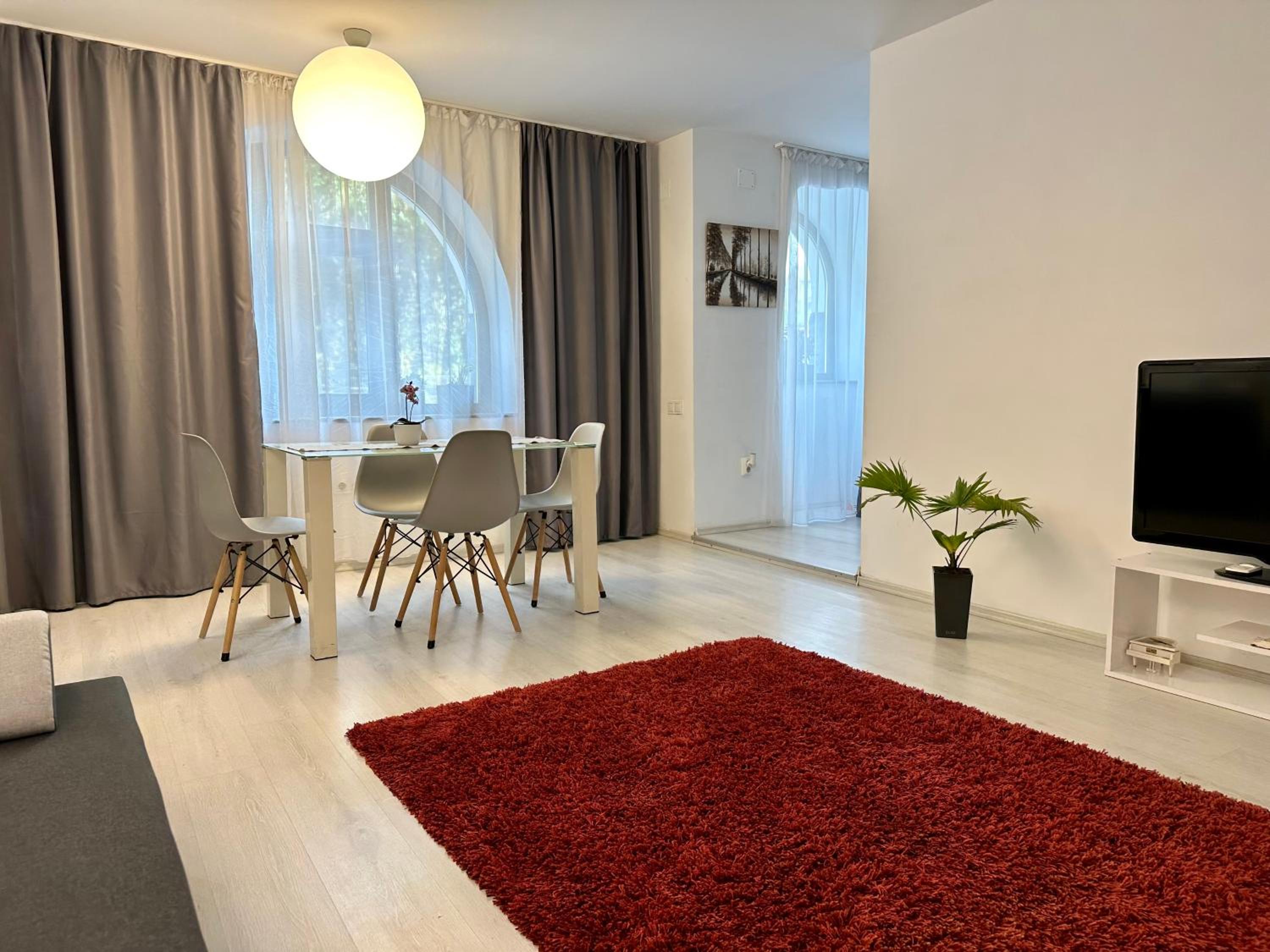 One-Bedroom Apartment - Photo 36
