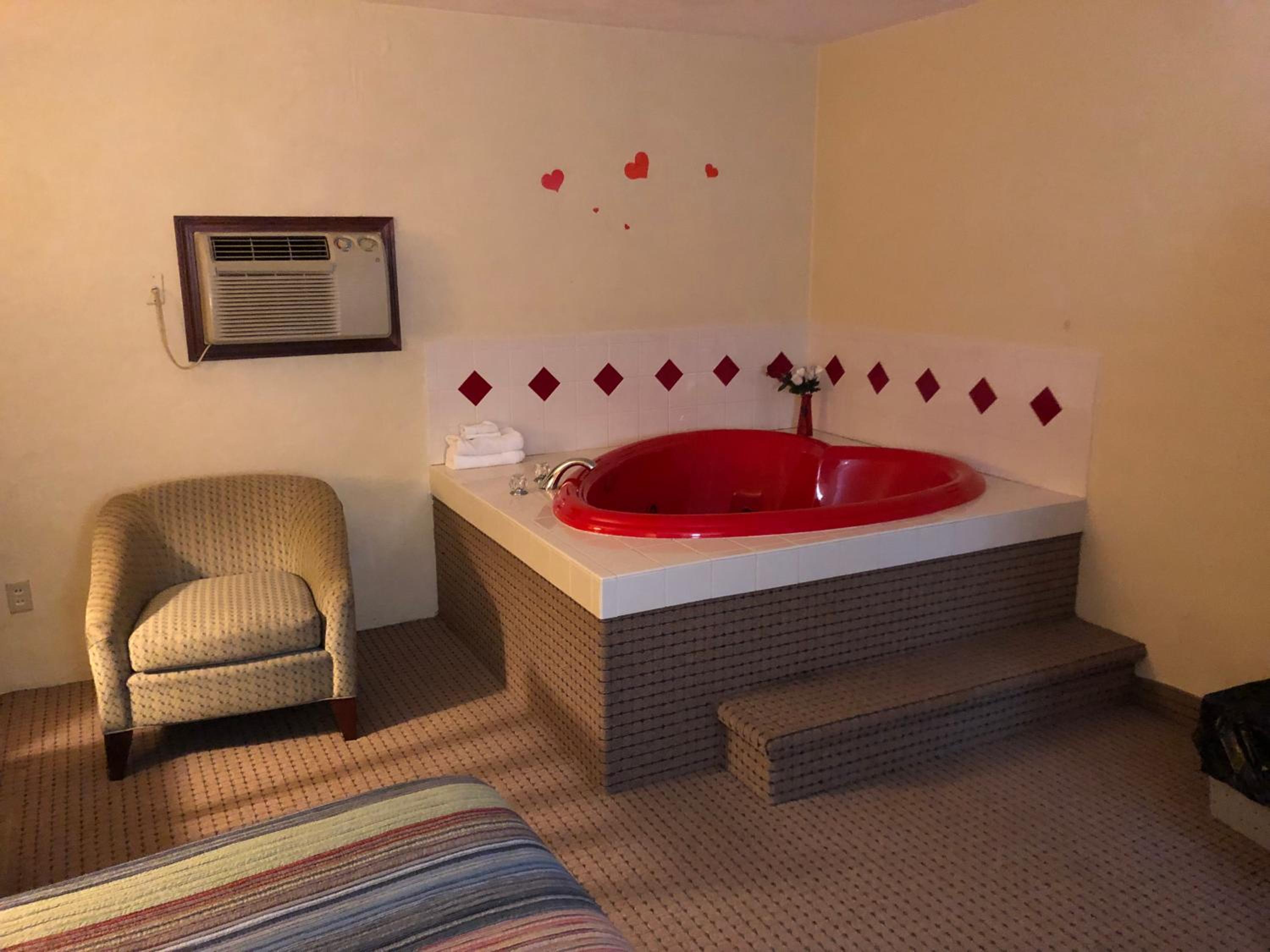 King Suite with Spa Bath photo 1