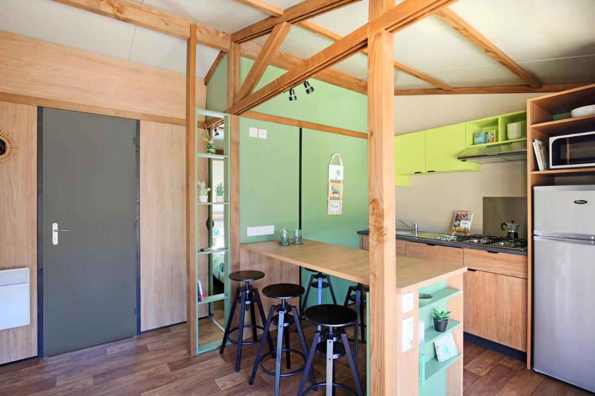 Three-Bedroom Chalet photo 2