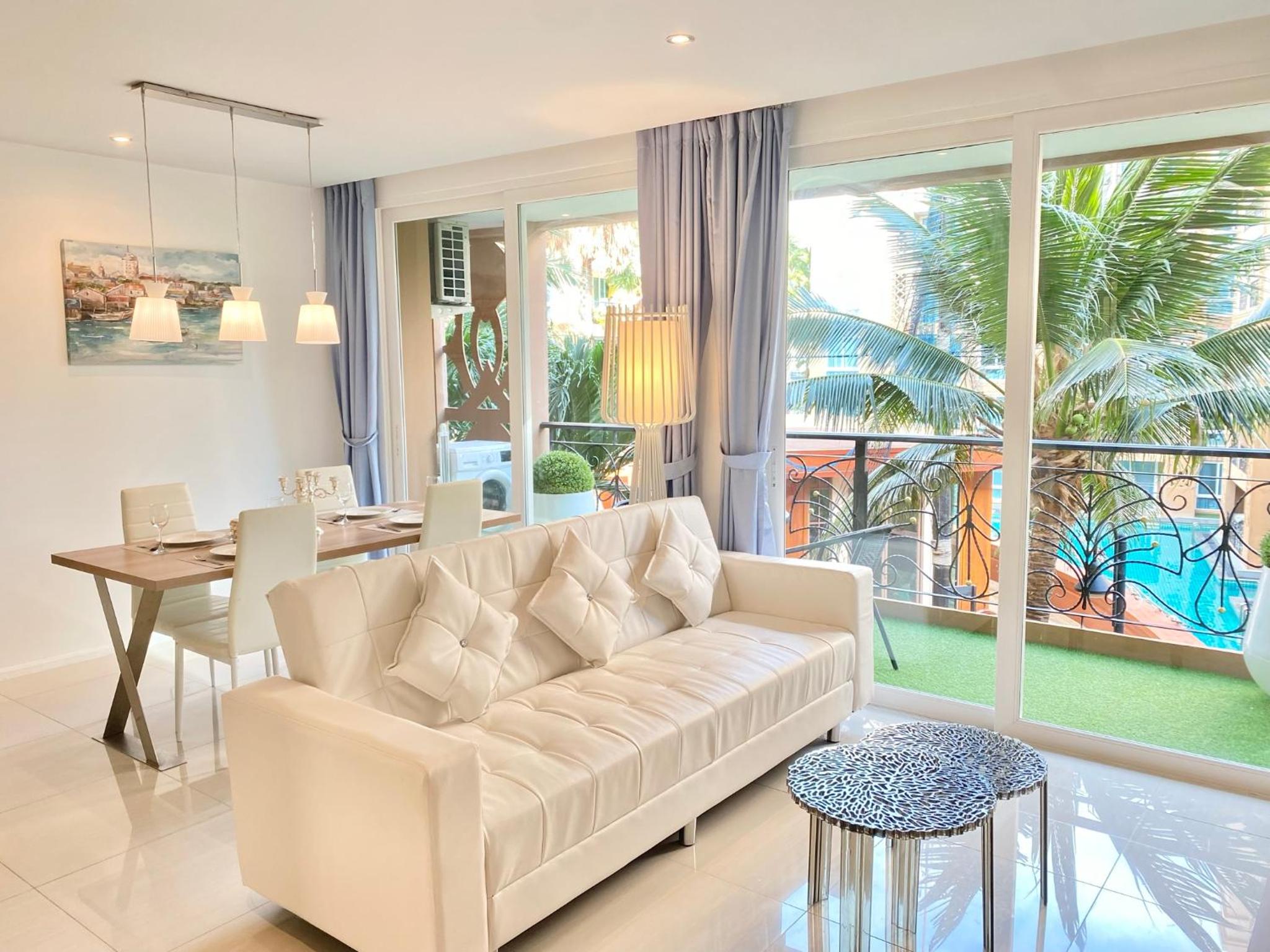 Executive Penthouse with Pool View photo 1