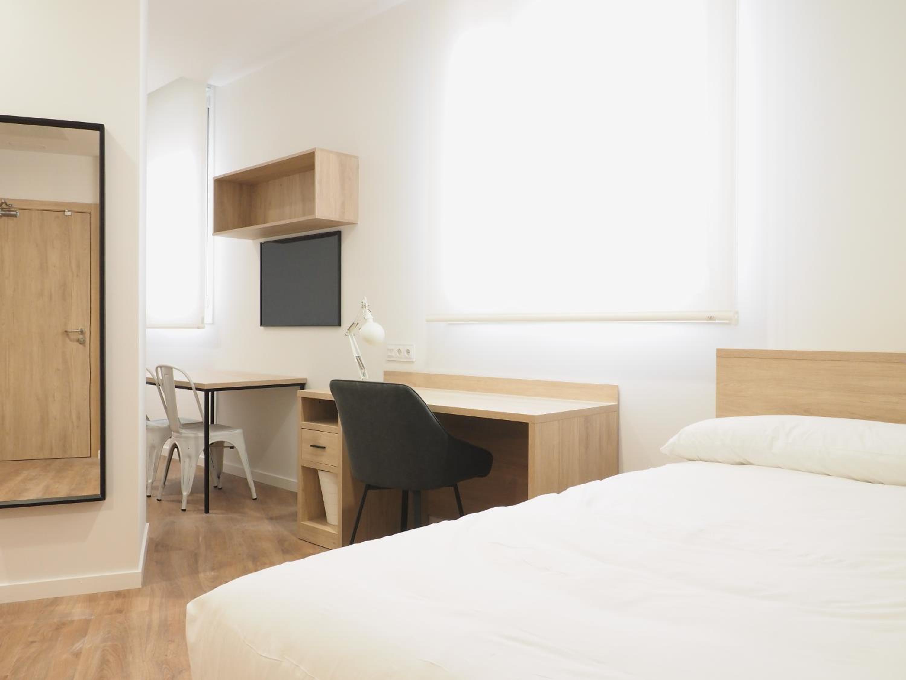 Double Room - Photo 15