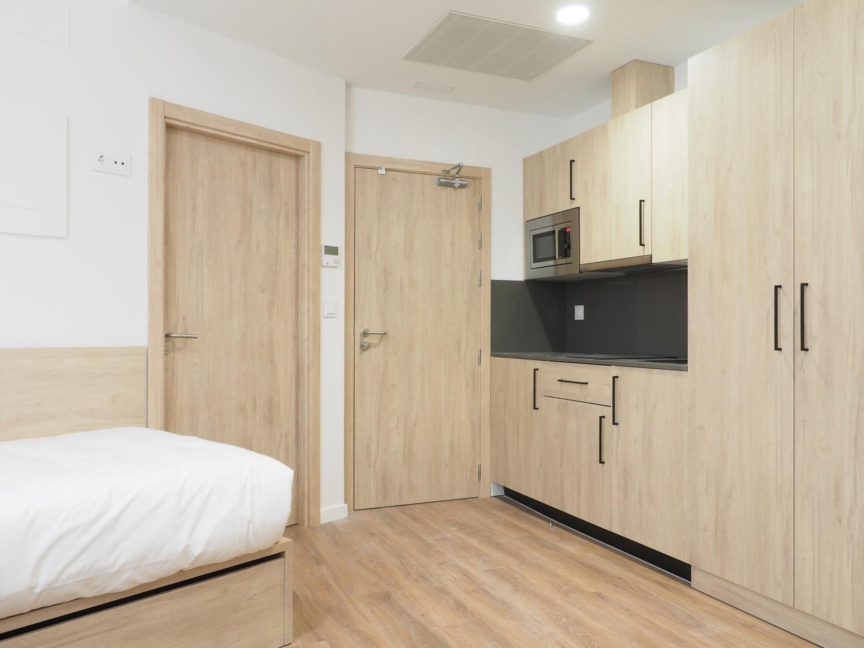 Double Room - Photo 3