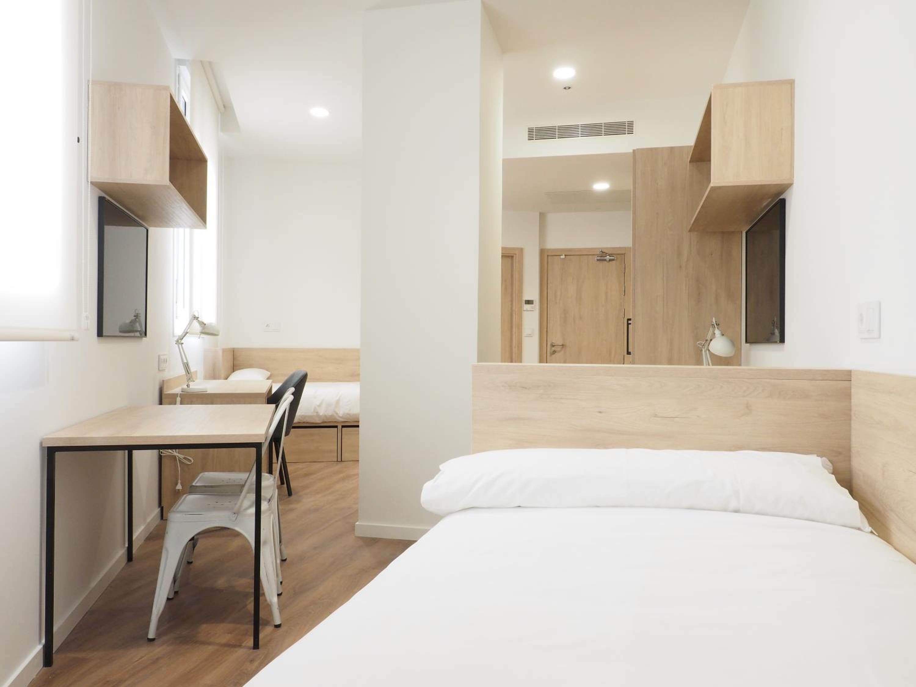 Double Room - Photo 13