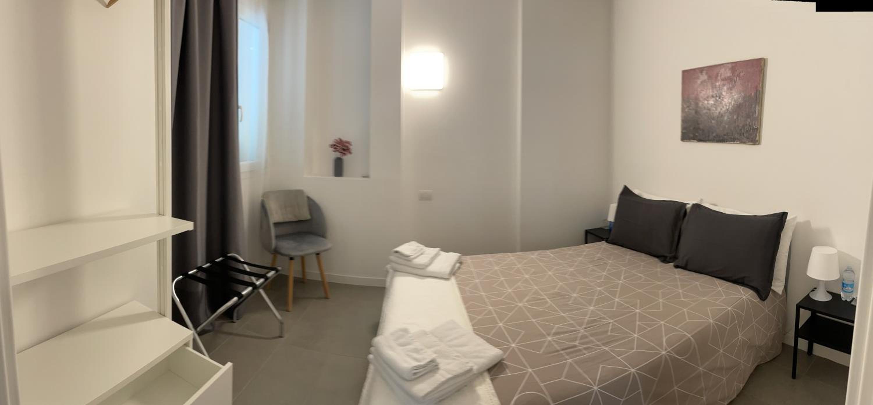 Quadruple Room with Private Bathroom - Photo 14
