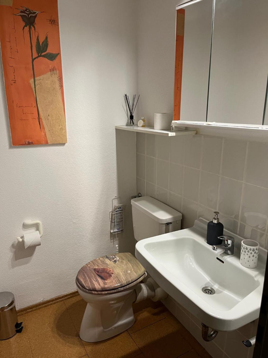 Single Room photo 3