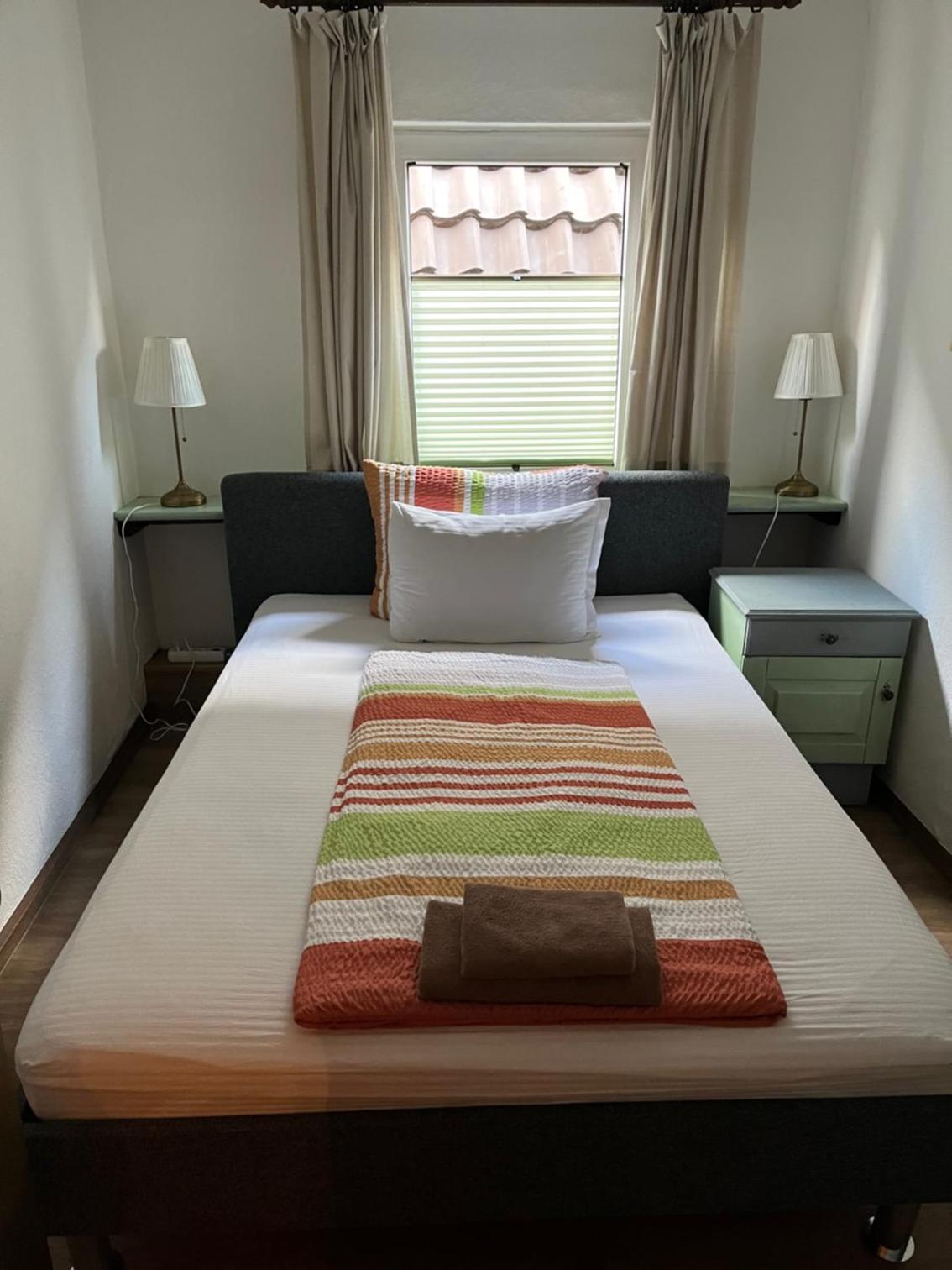 Single Room photo 2