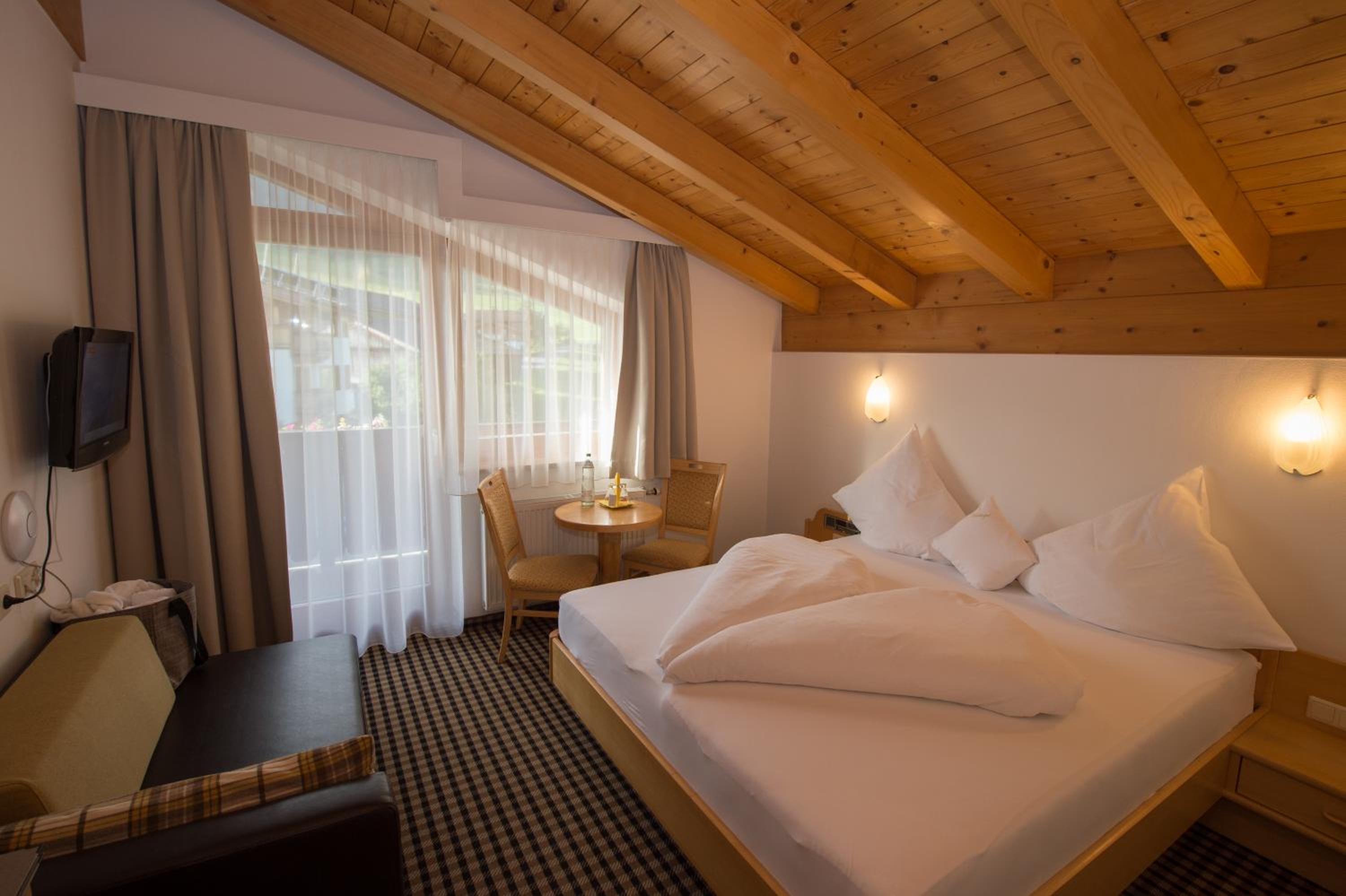 Double Room with Balcony photo 1