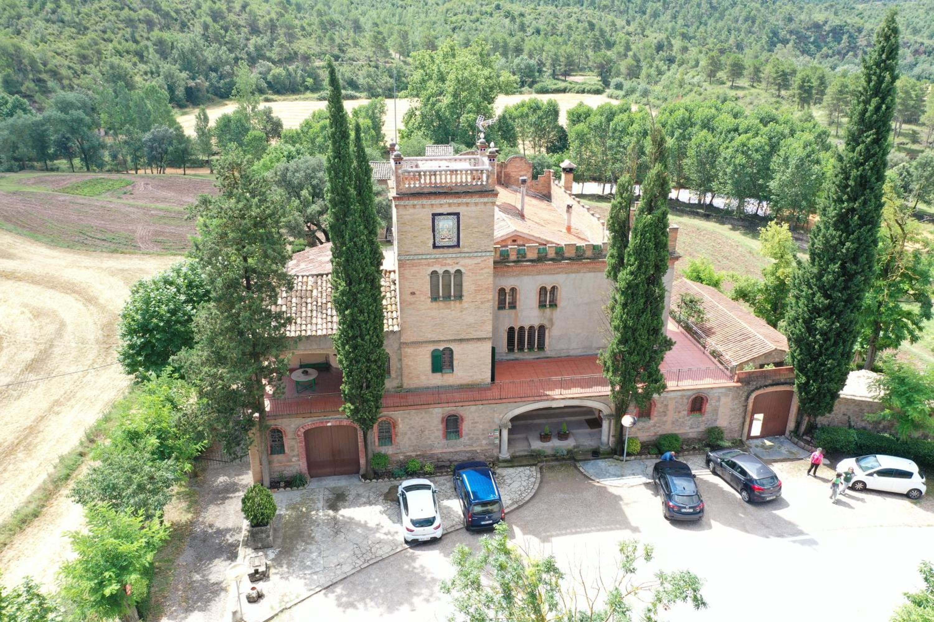 Apartment with Terrace photo 2
