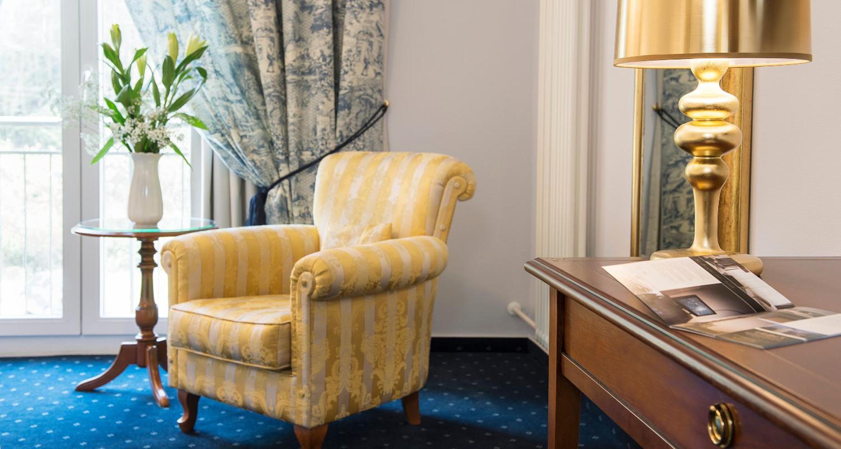 Classic Twin Room - Photo 2