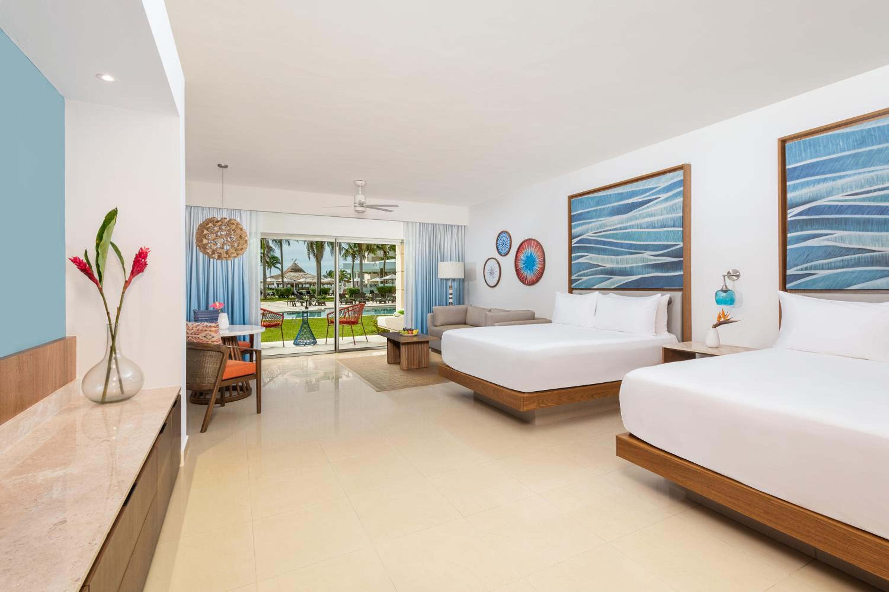 Junior Suite with Double Bed - Photo 3