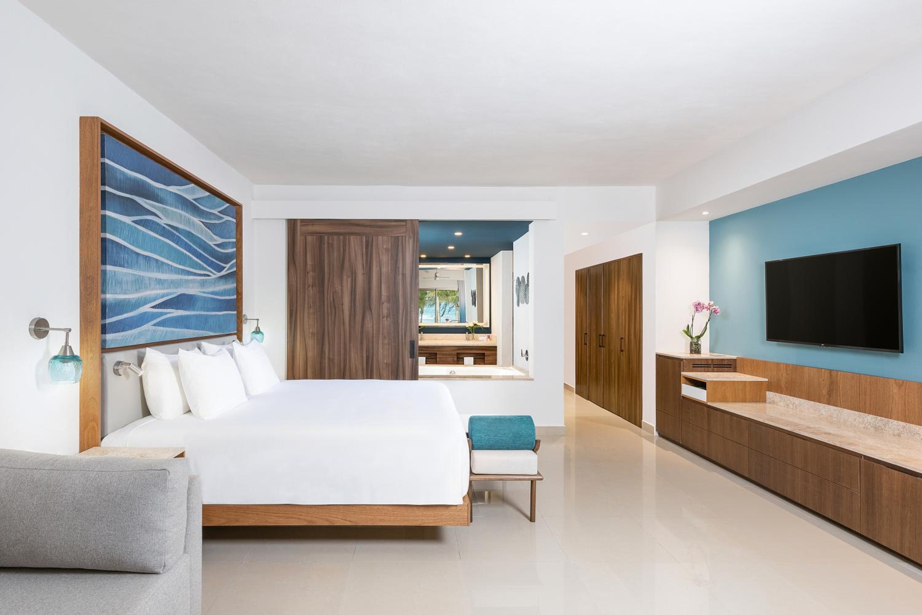 Preferred Club King Junior Suite - Ocean Front - Photo 4