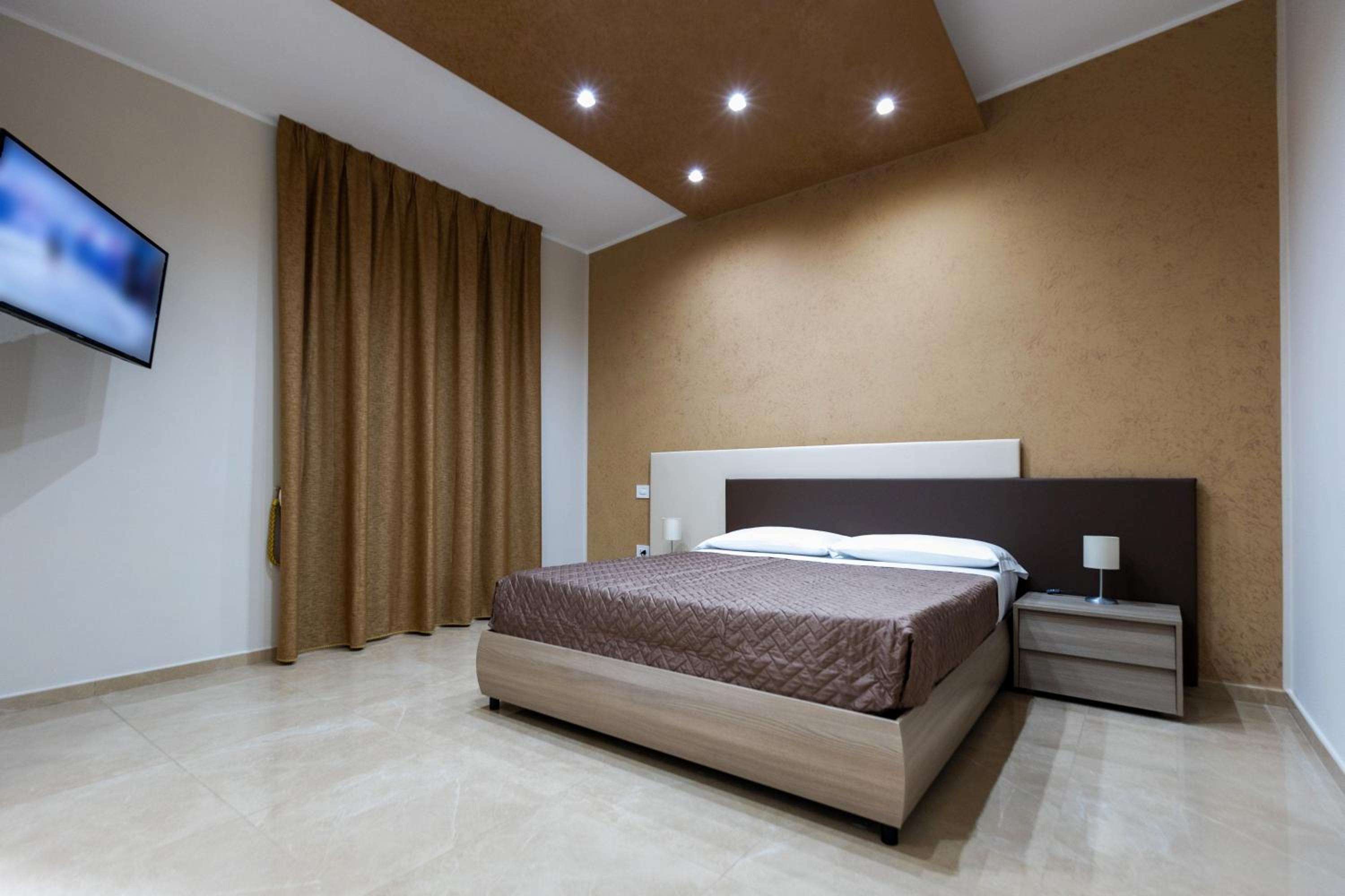 Basic Triple Room