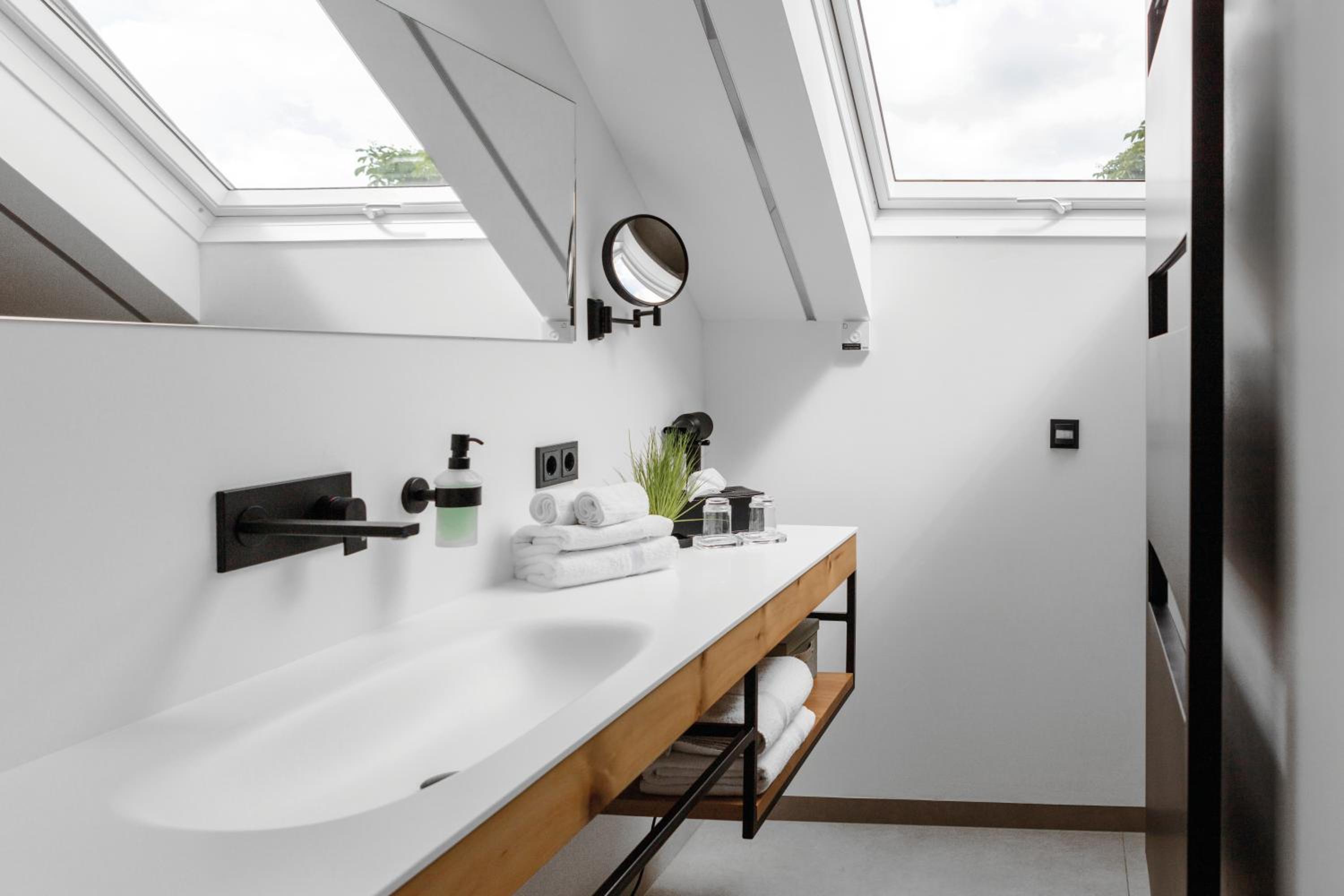 Double Room - Photo 25