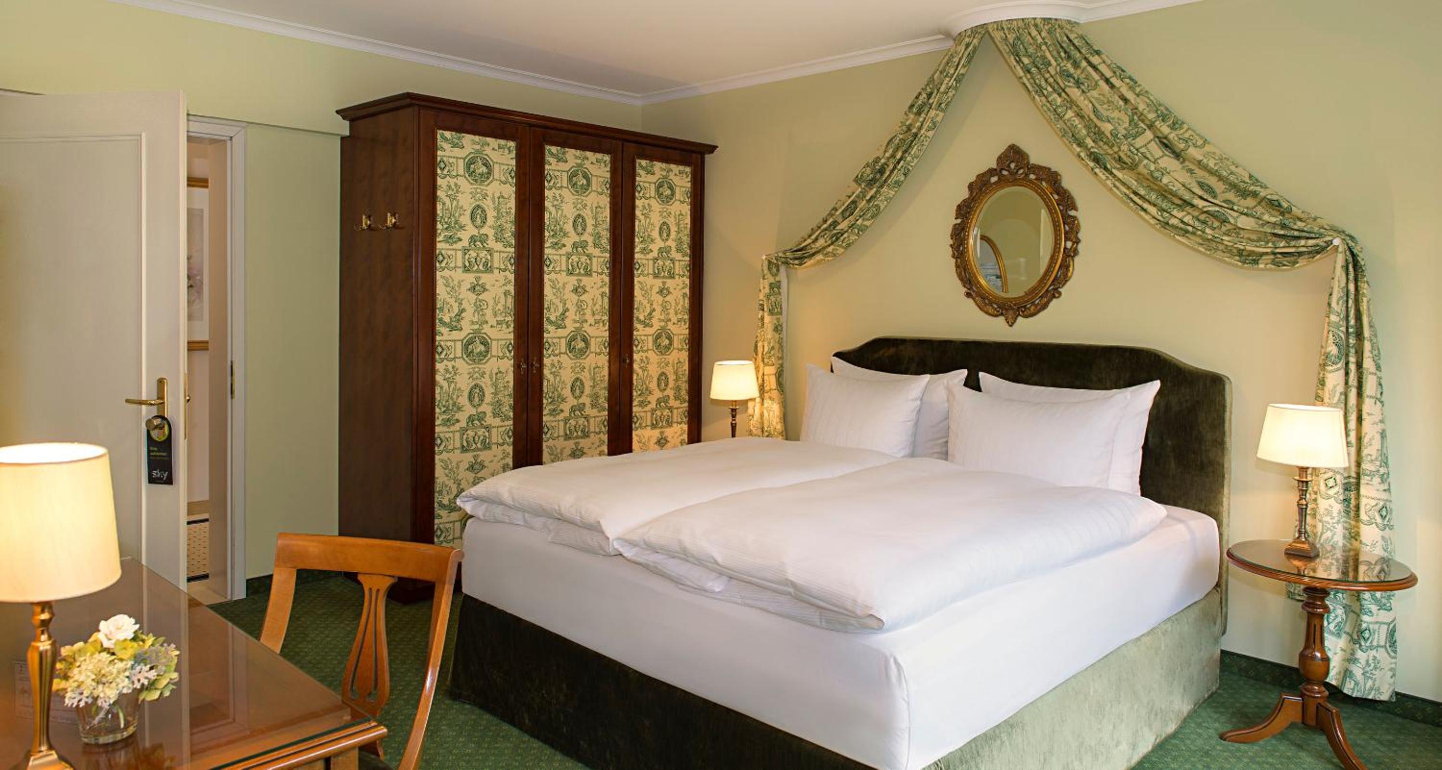 Deluxe Double Room - Photo 2
