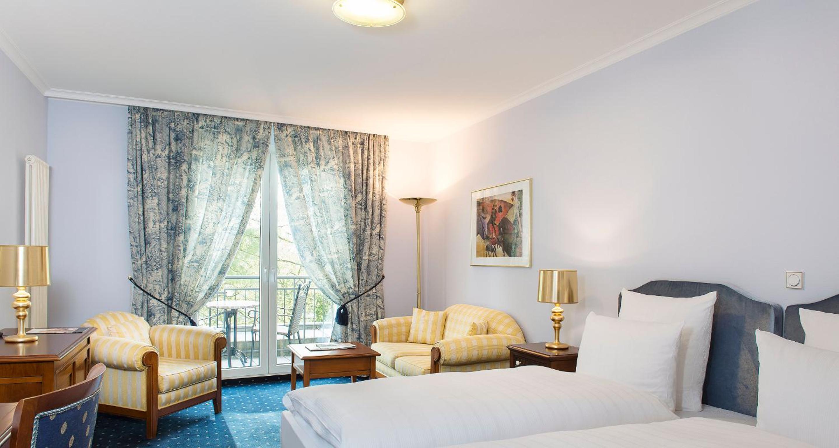 Deluxe Twin Room - Photo 1