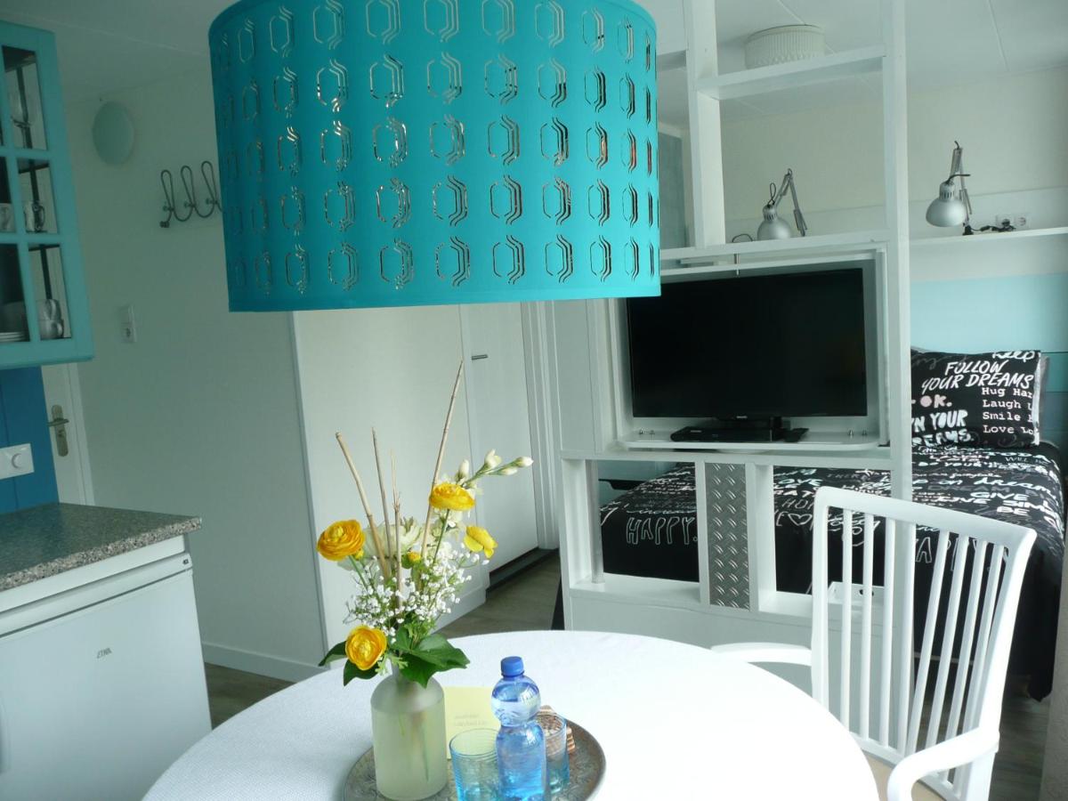 Twin Room with Private Bathroom photo 2